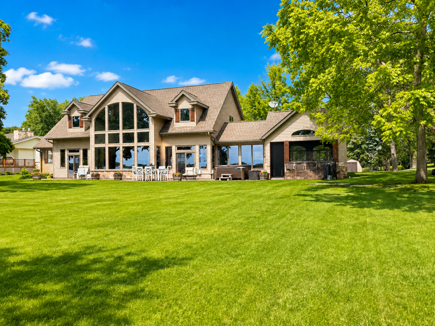 main property photo 8