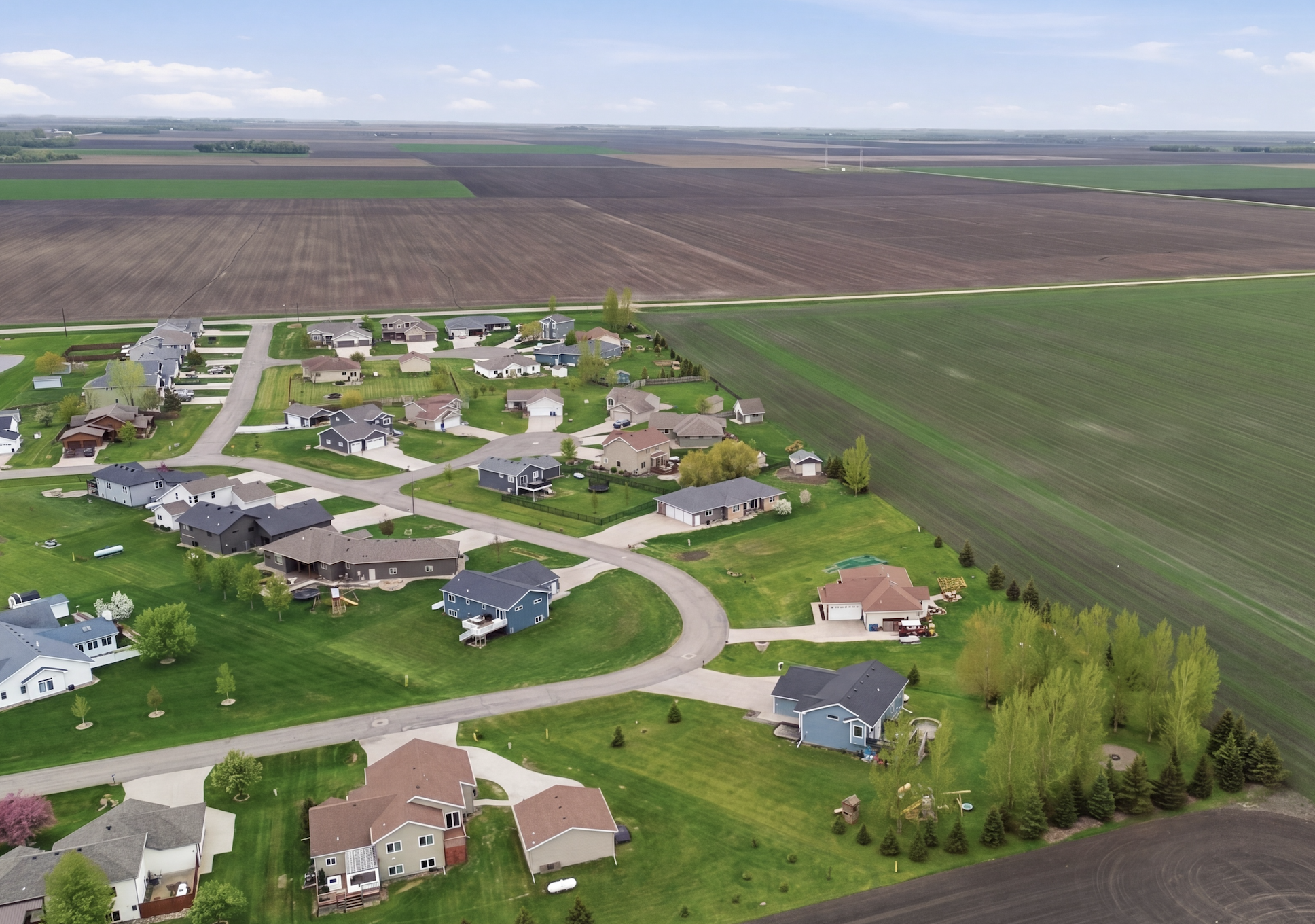 main property photo 37