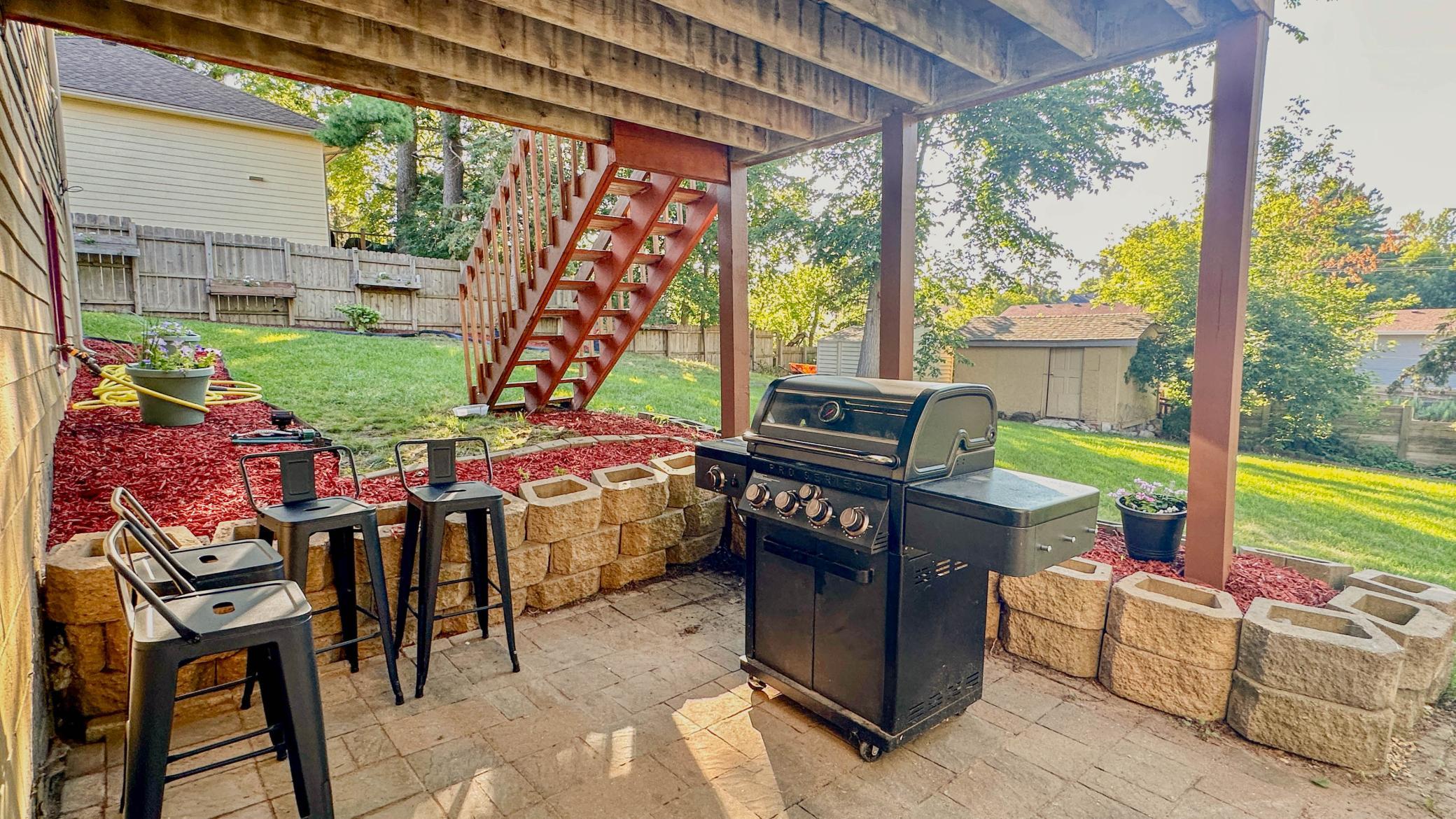 main property photo 32