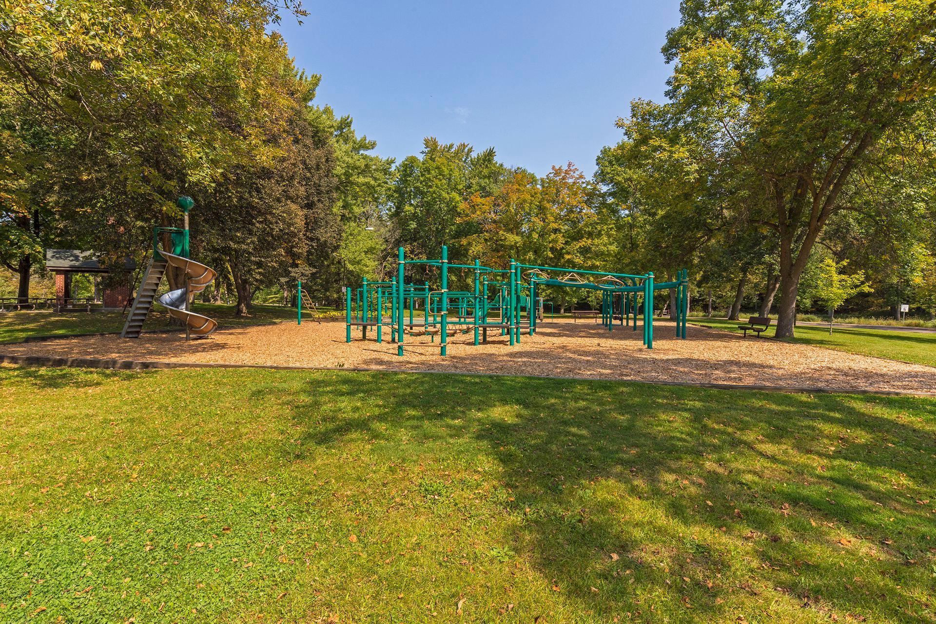 main property photo 45