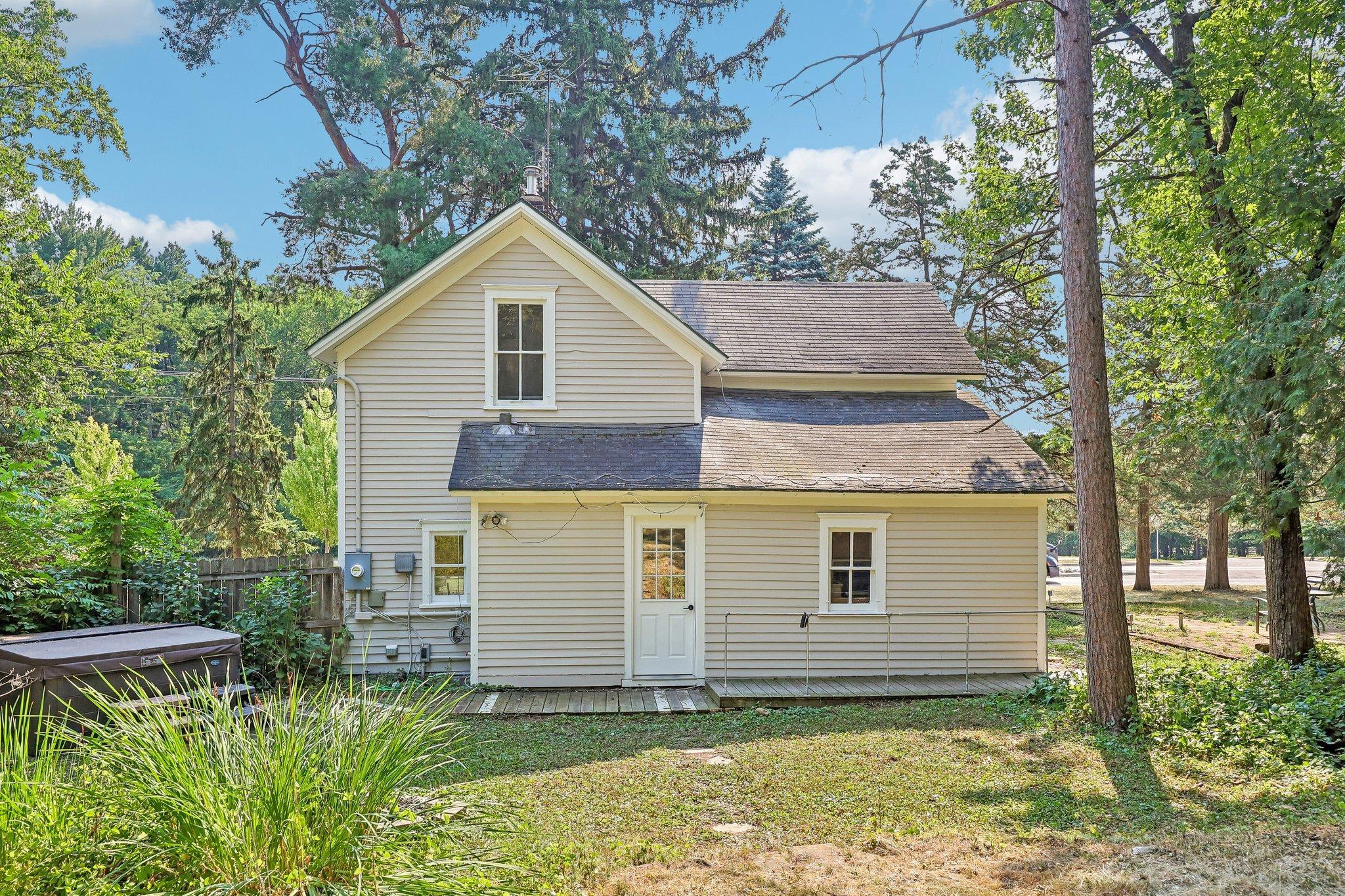 main property photo 33