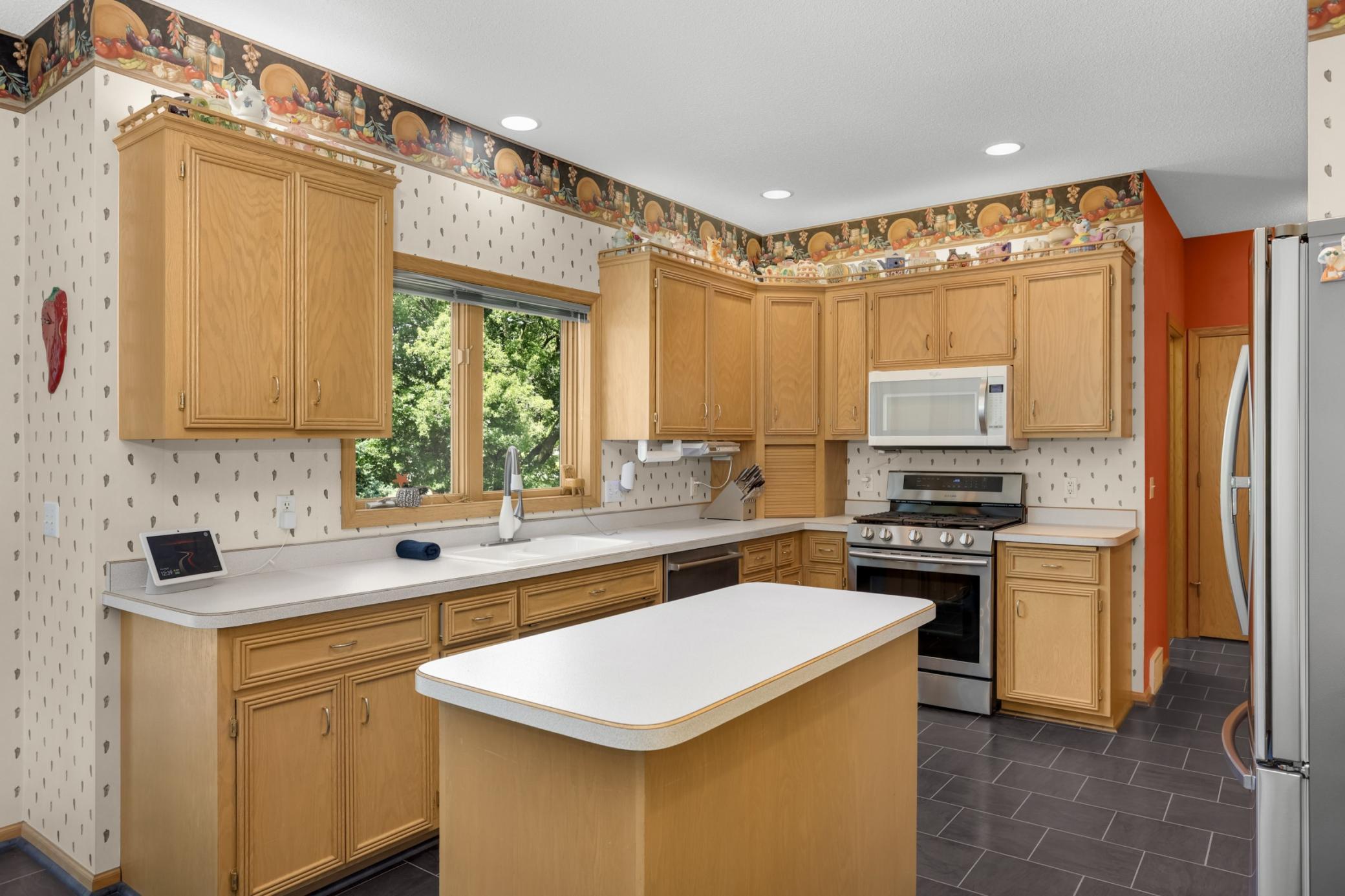 main property photo 23