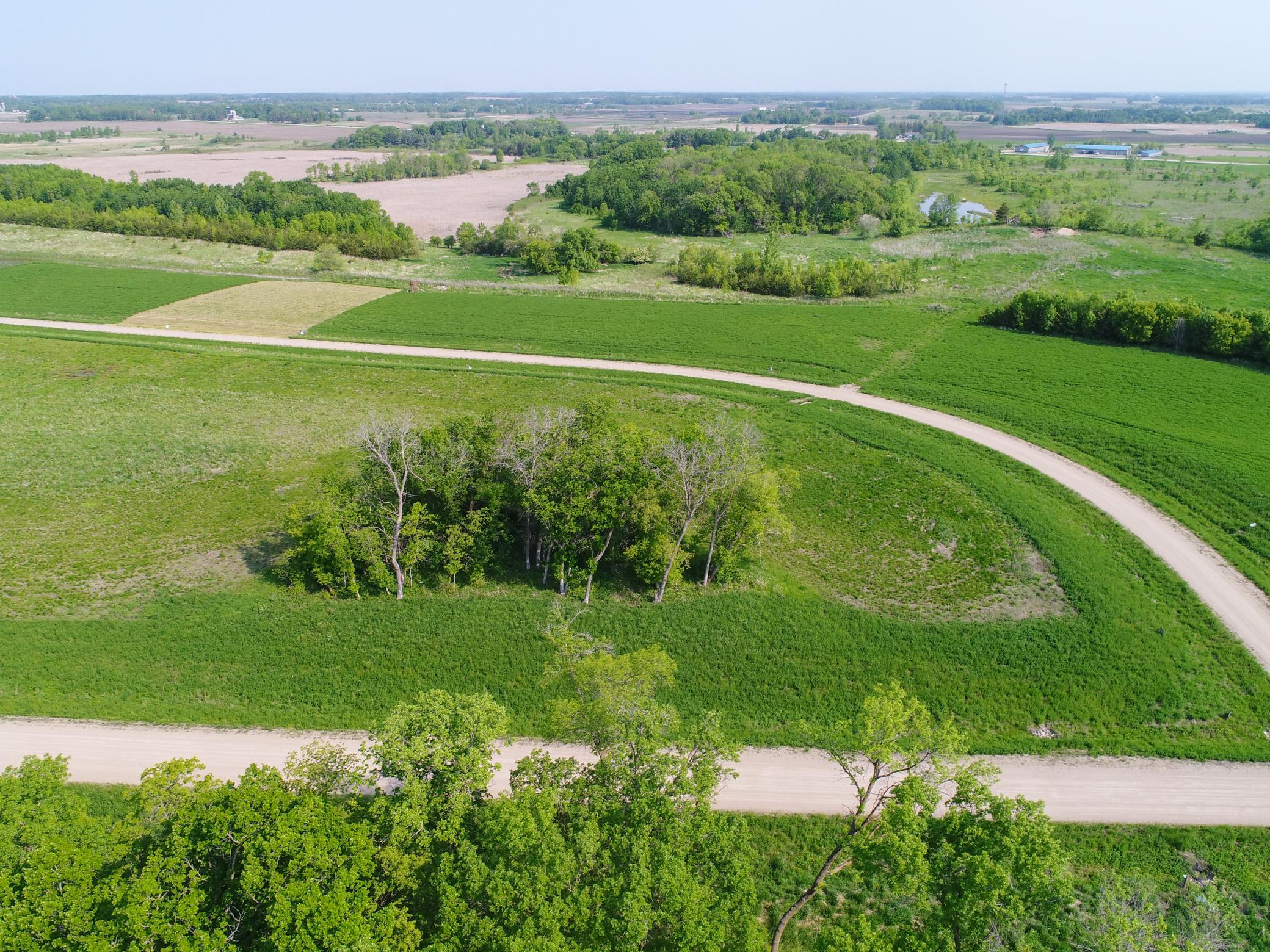main property photo 9