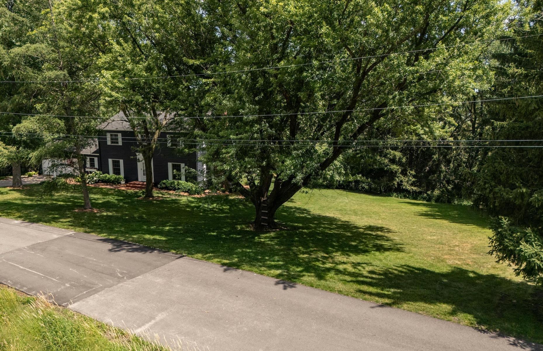 main property photo 45