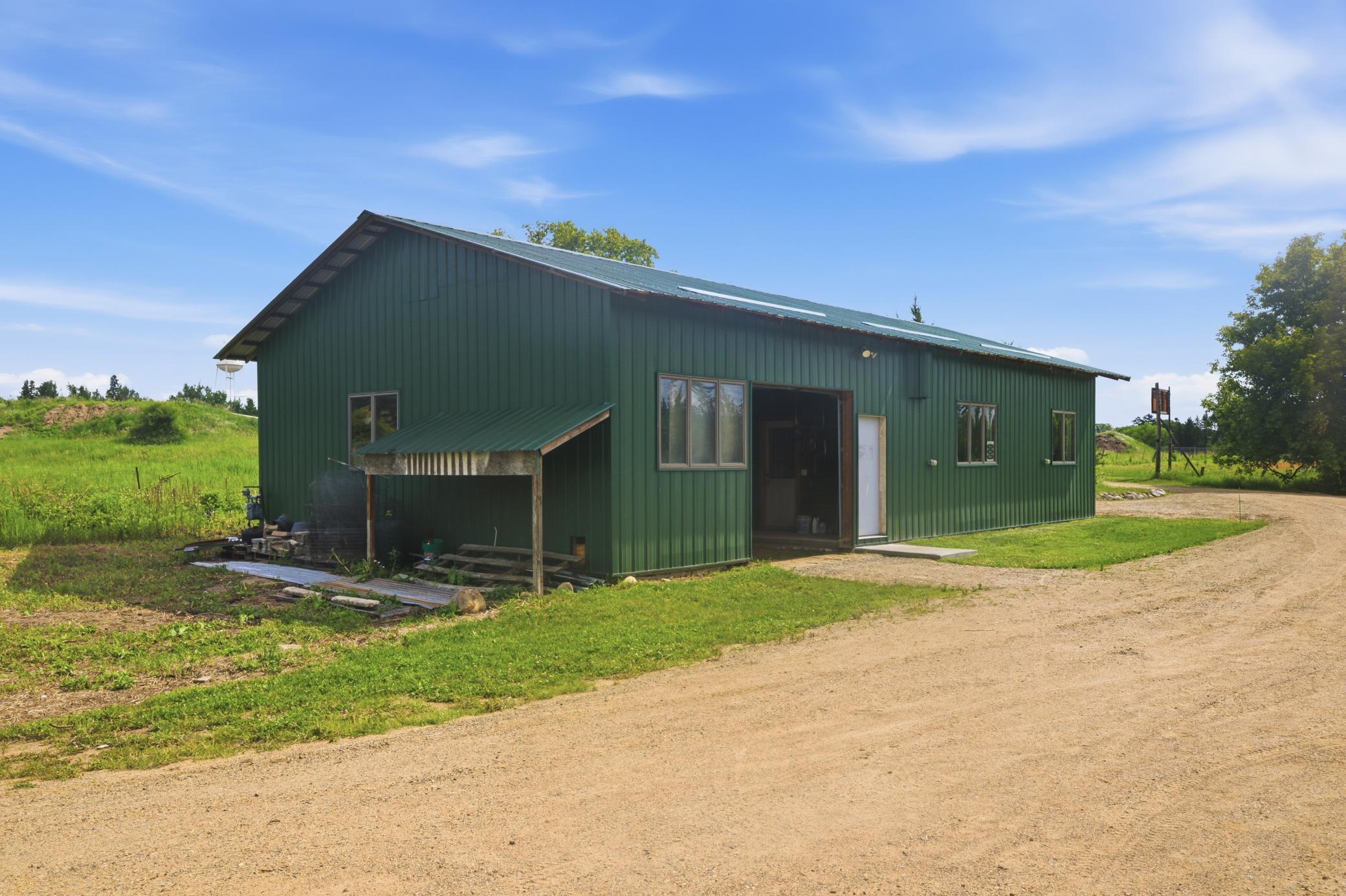 main property photo 9