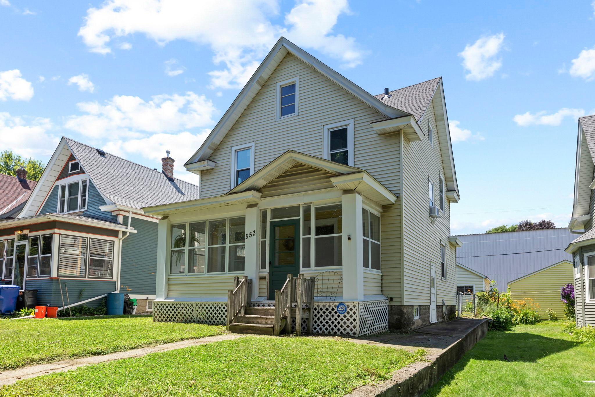 main property photo 2