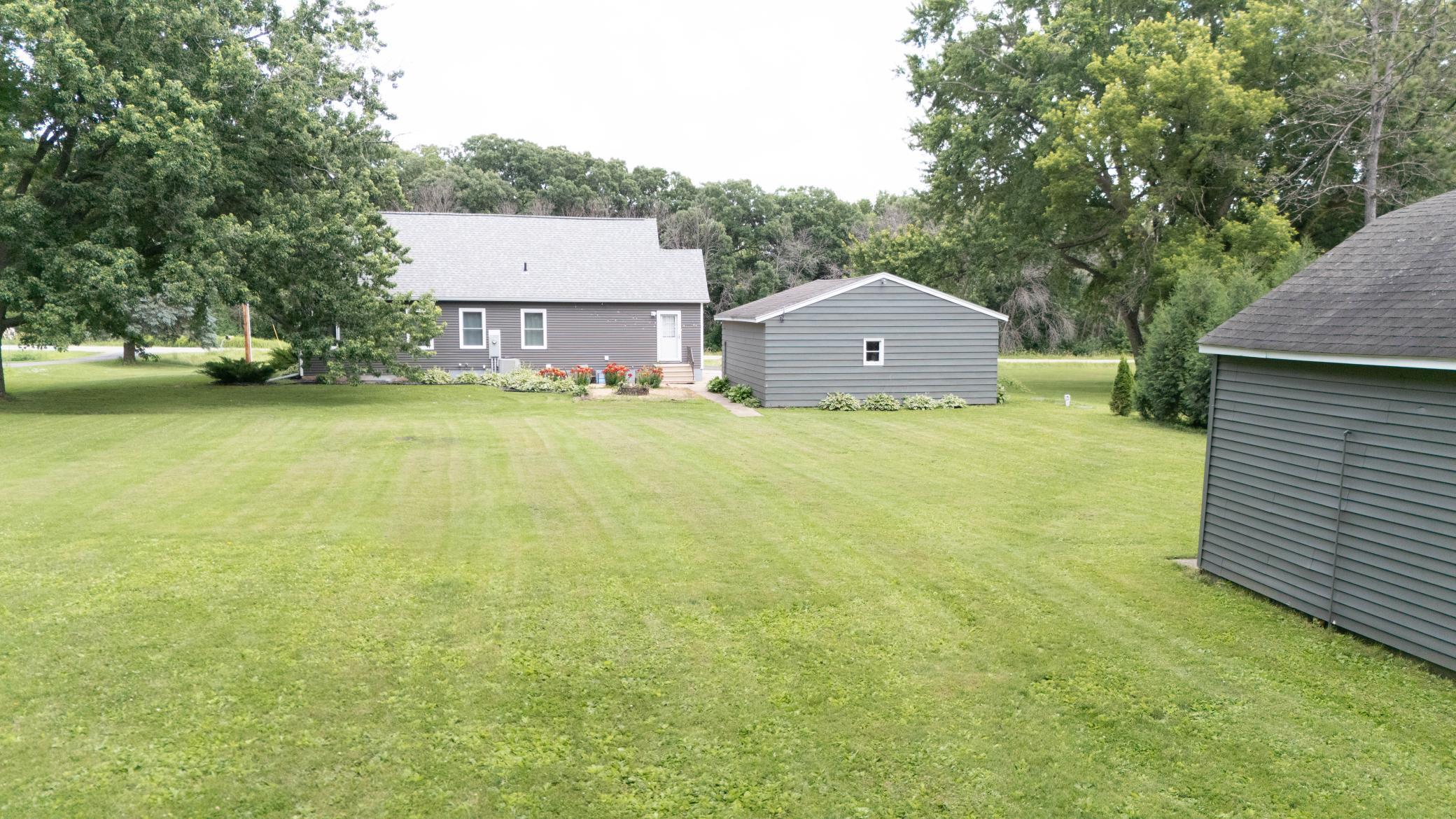 main property photo 40