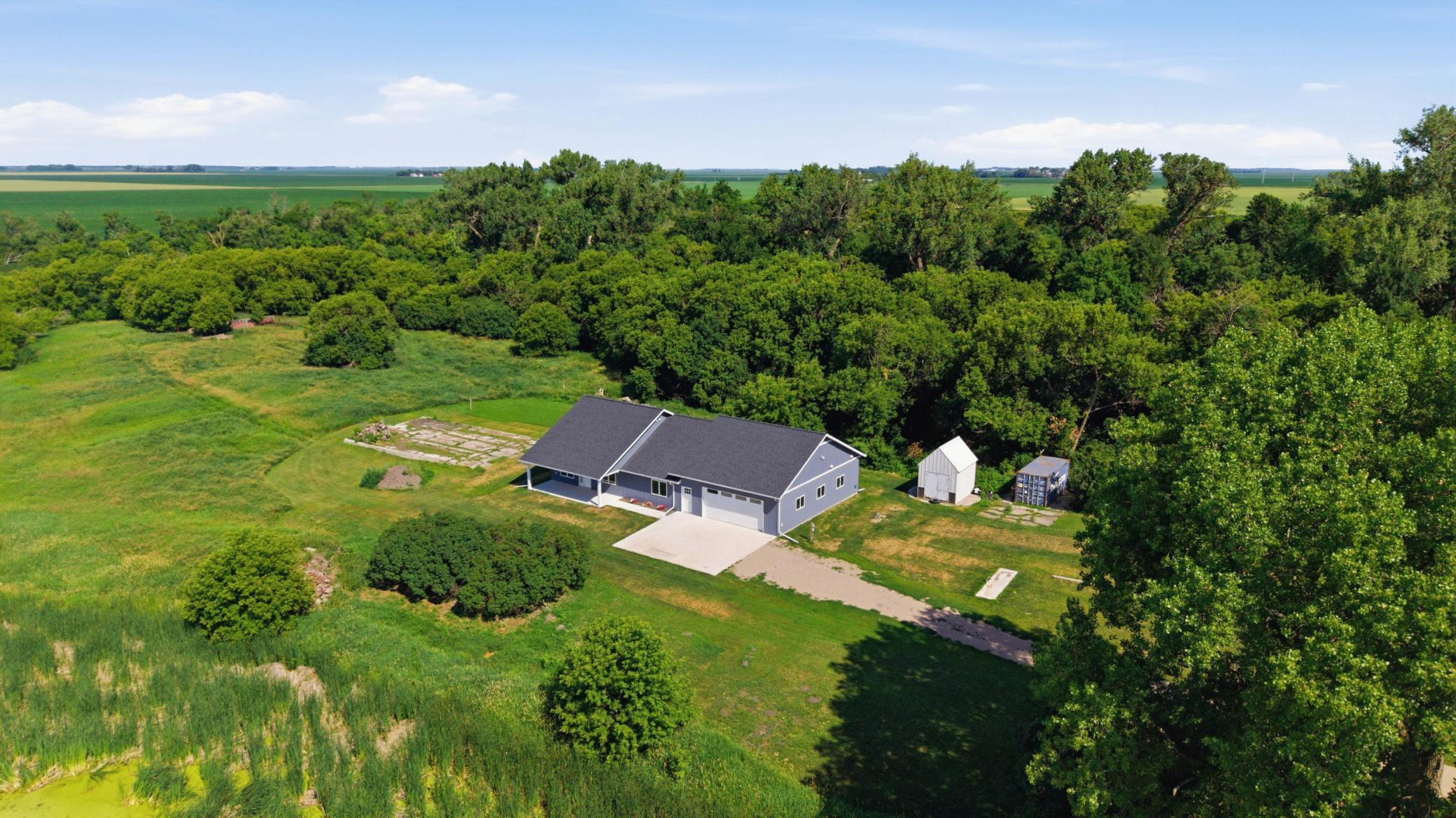 main property photo 50