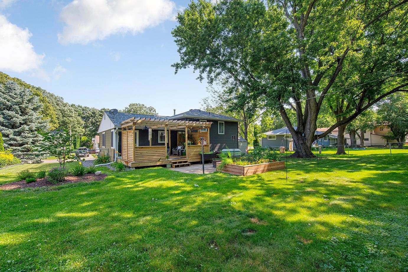 main property photo 29