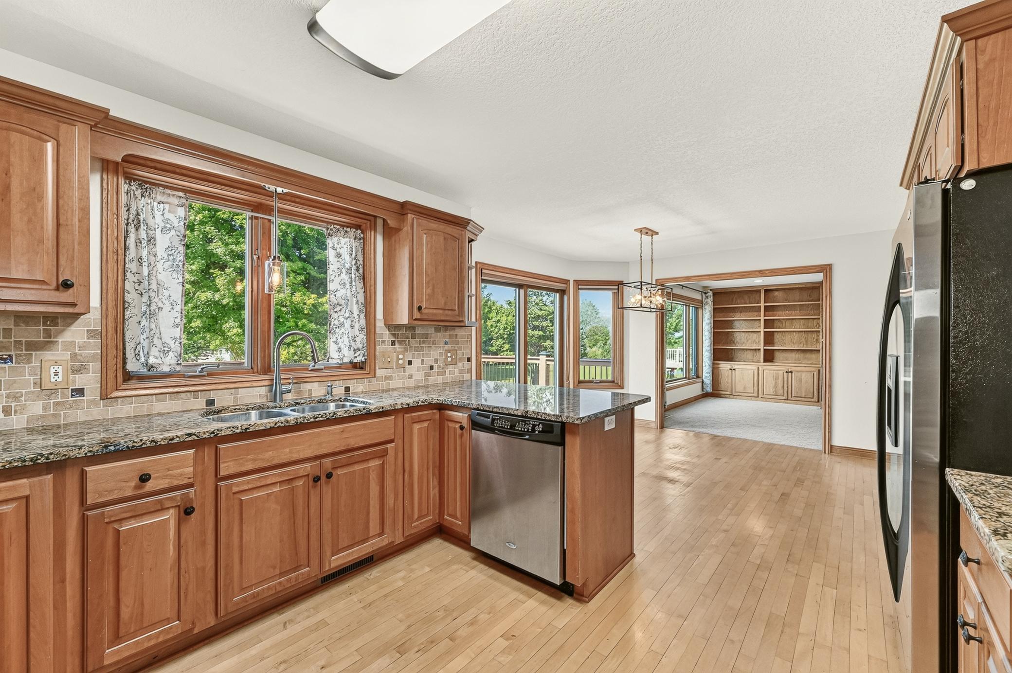 main property photo 7
