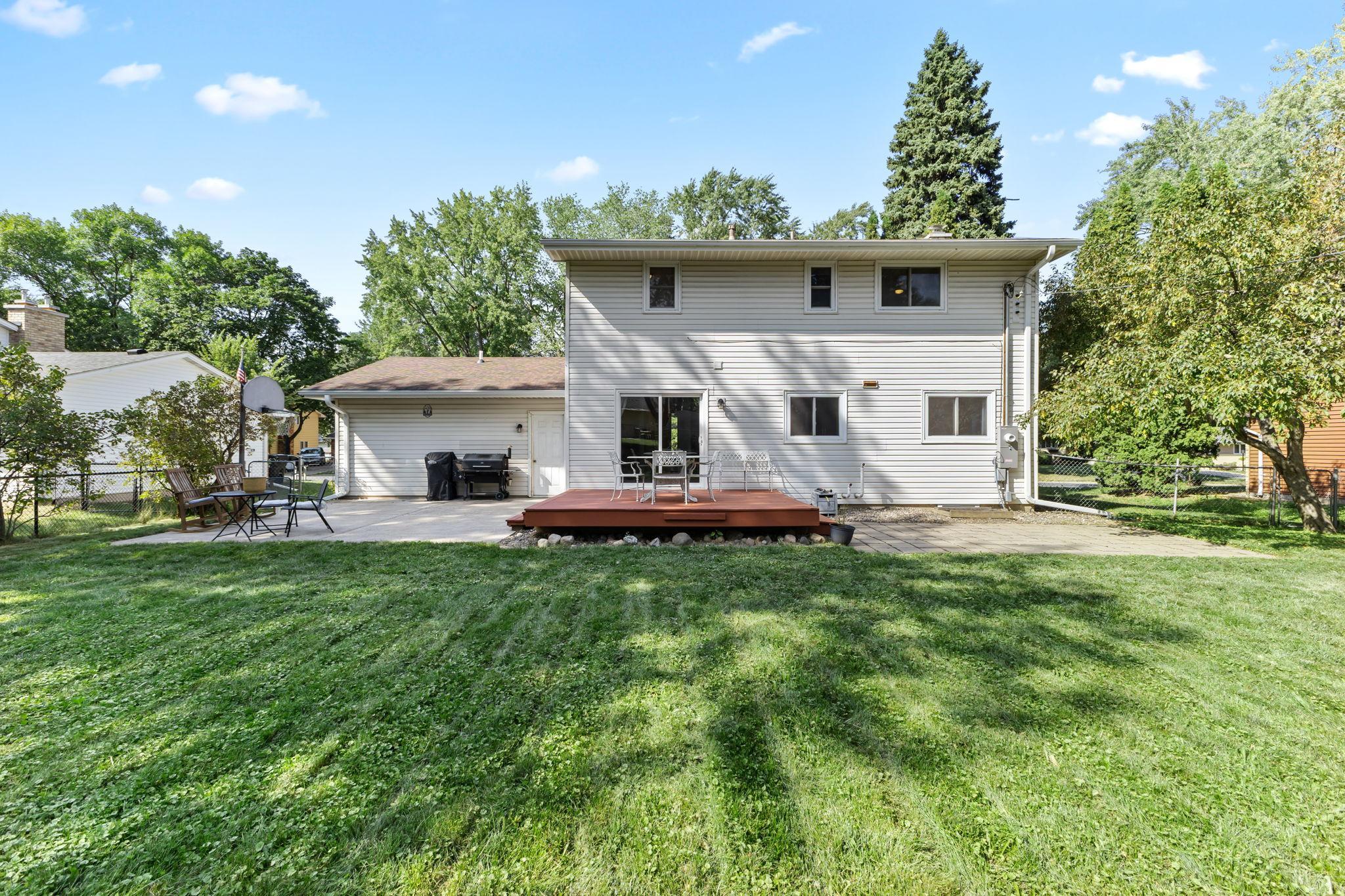 main property photo 30