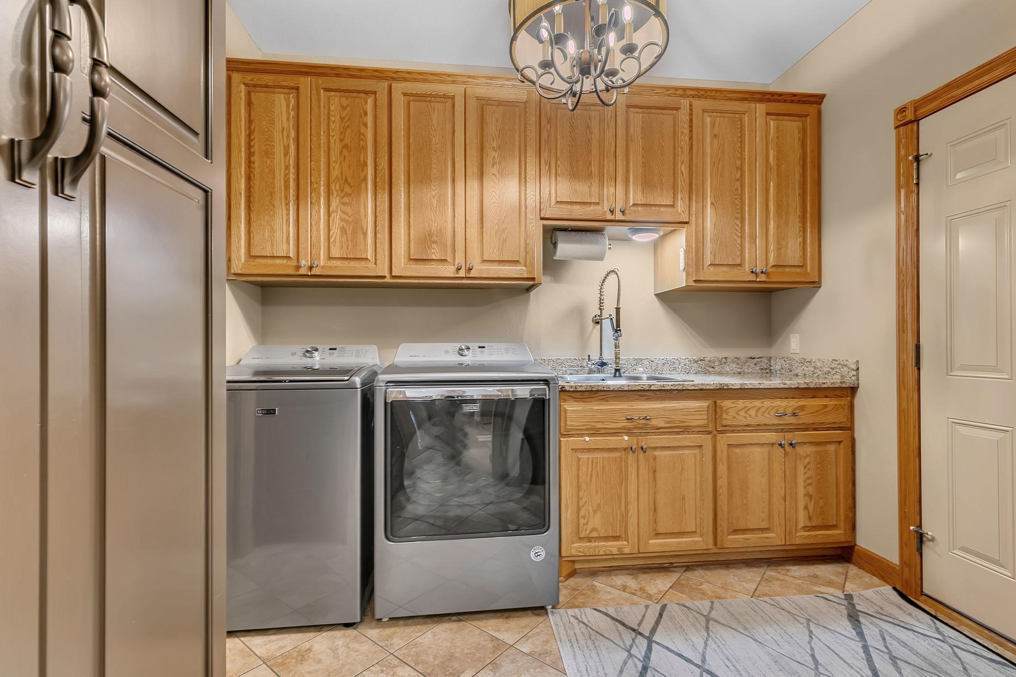main property photo 20