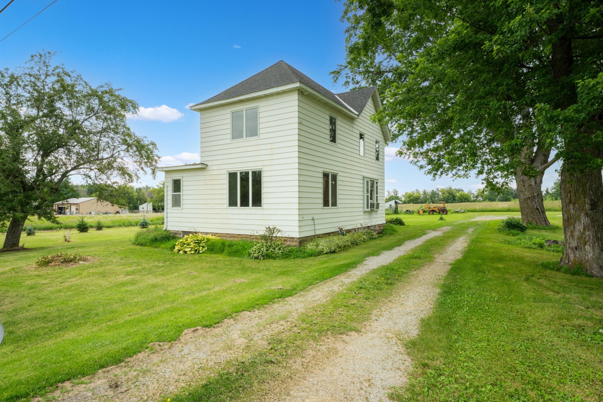 main property photo 43