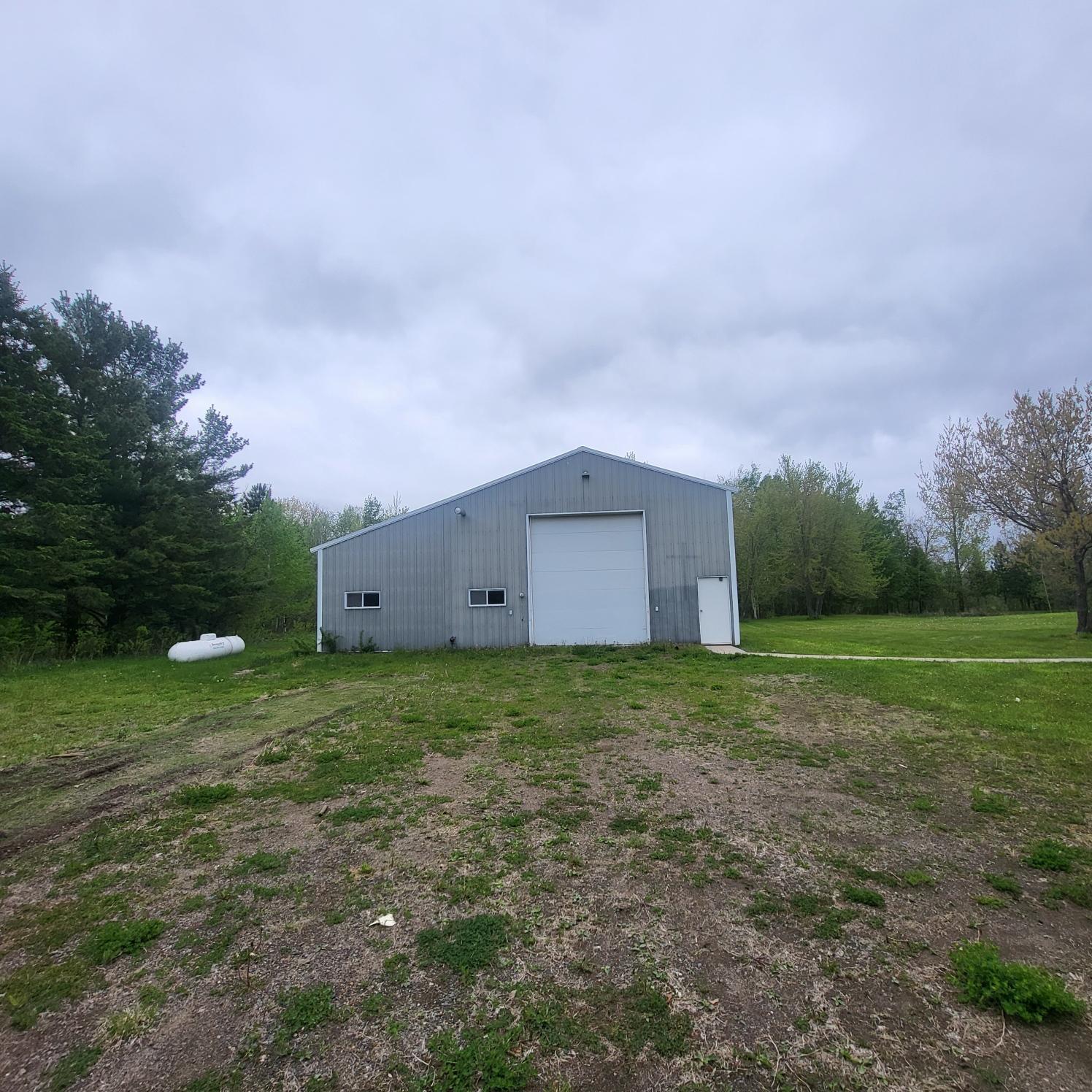 main property photo 7