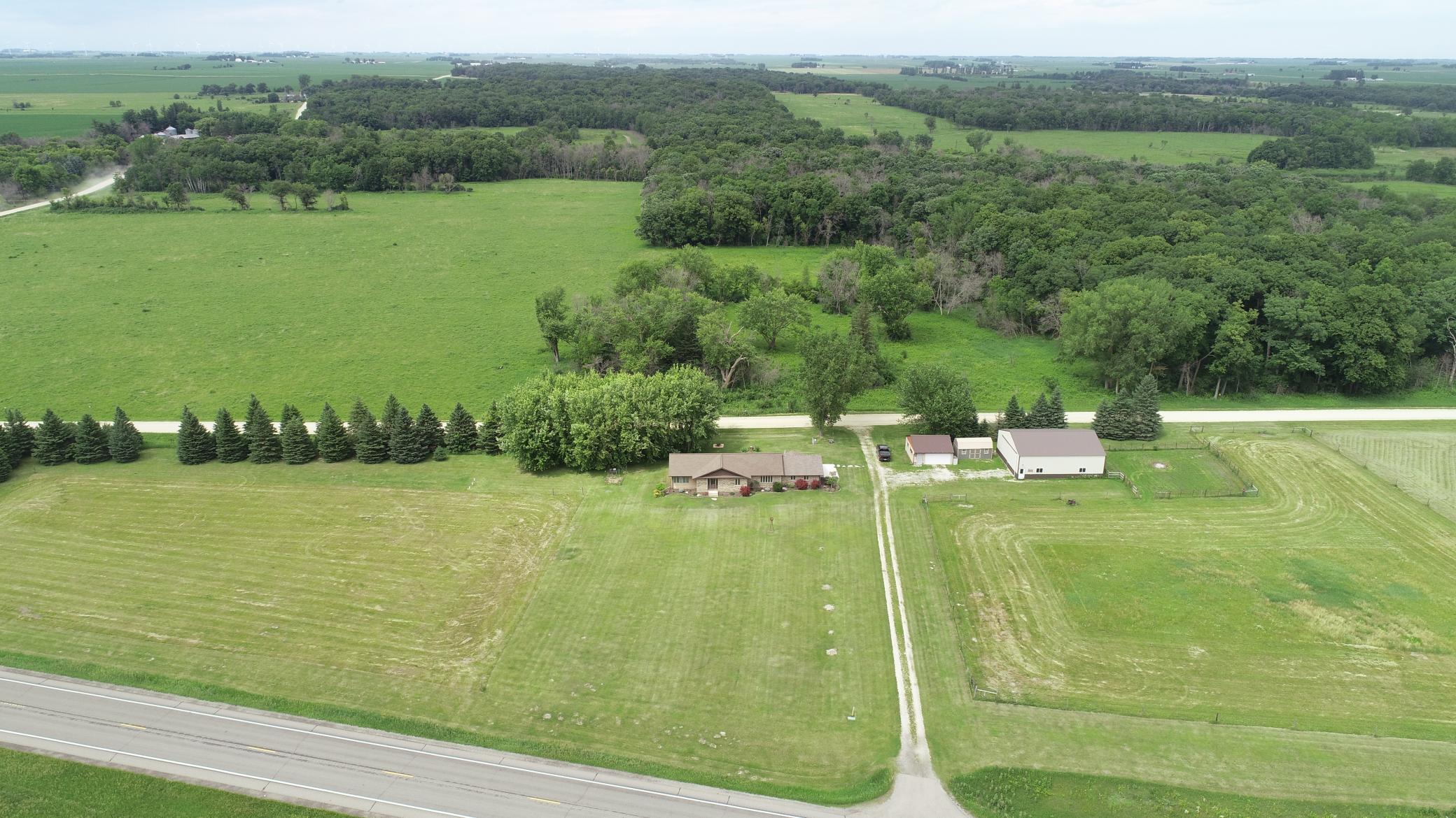 main property photo 40