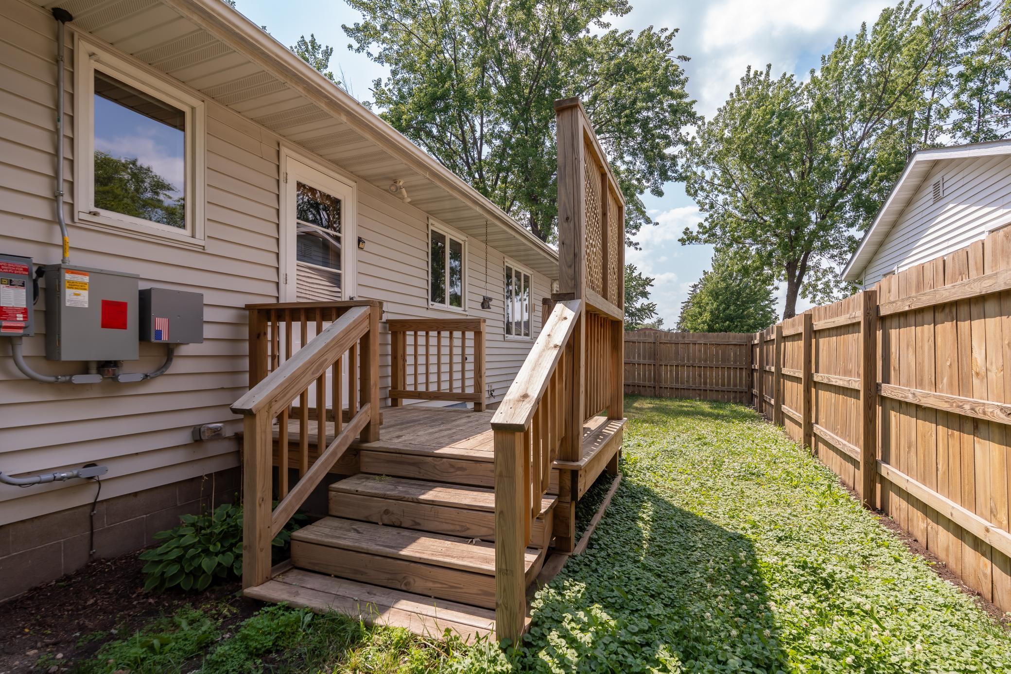 main property photo 28