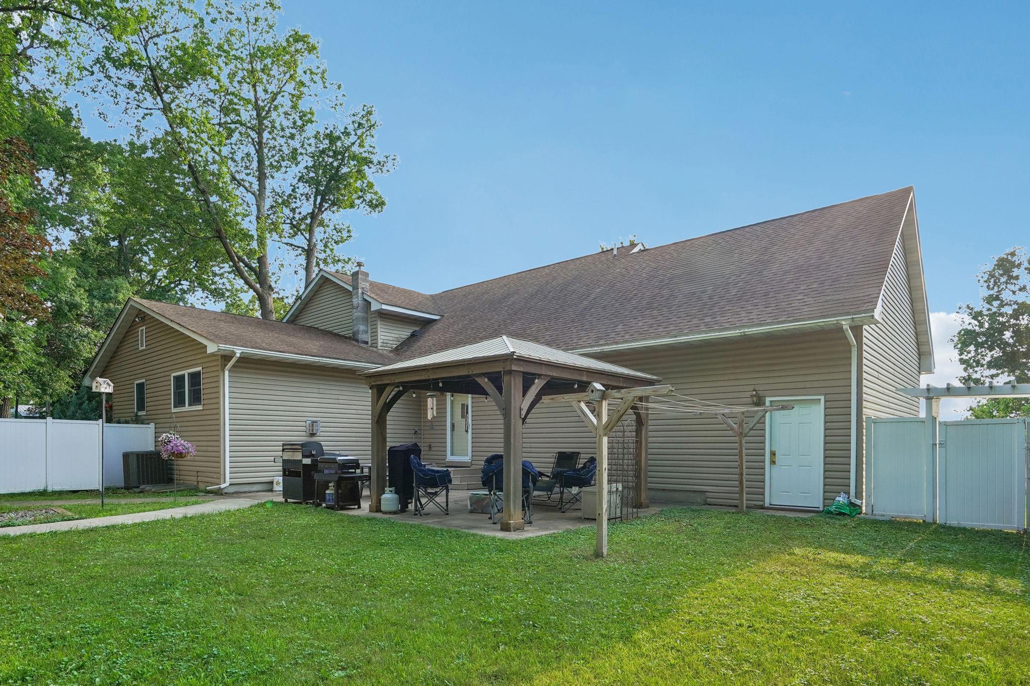 main property photo 58