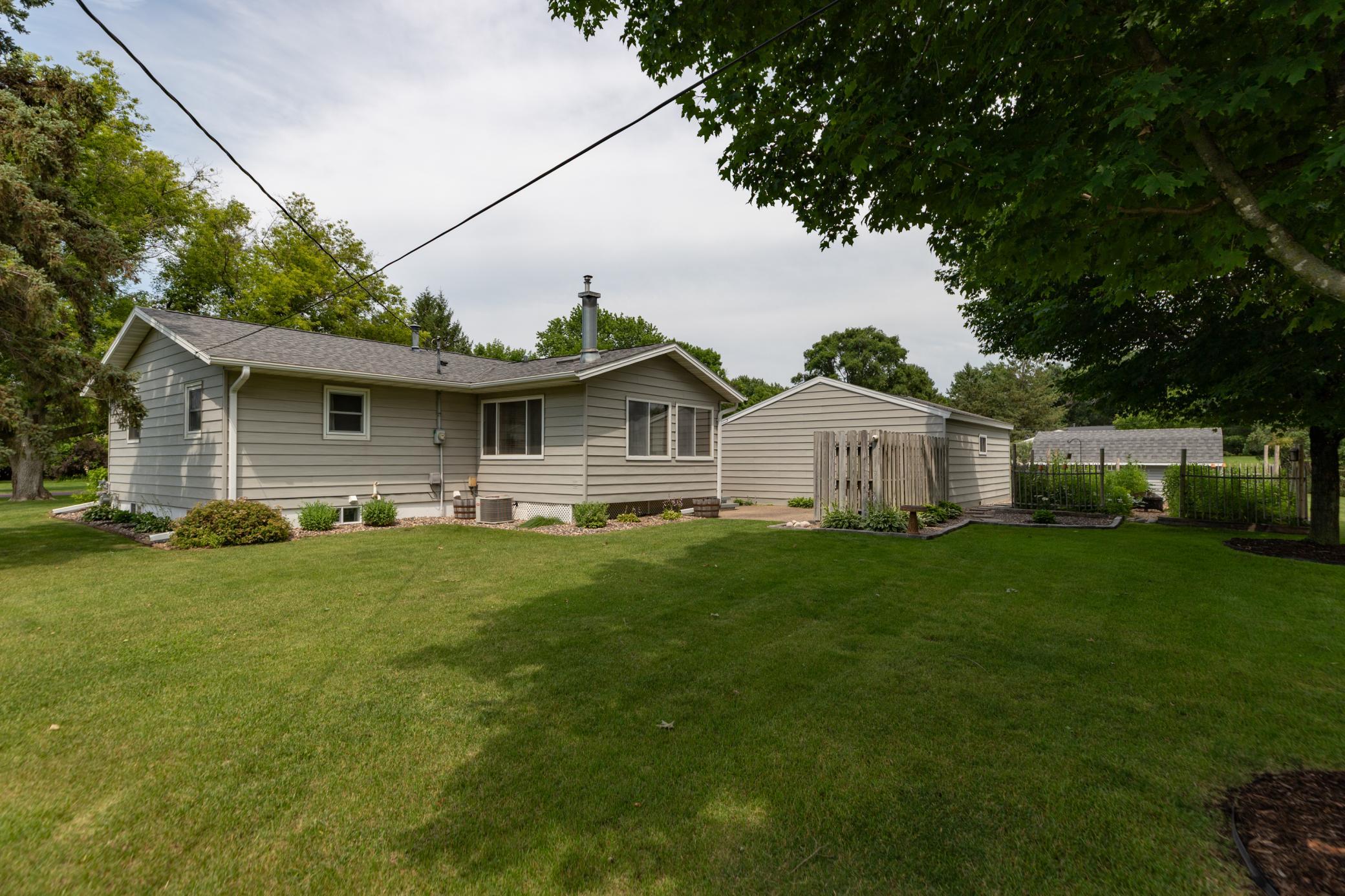 main property photo 41