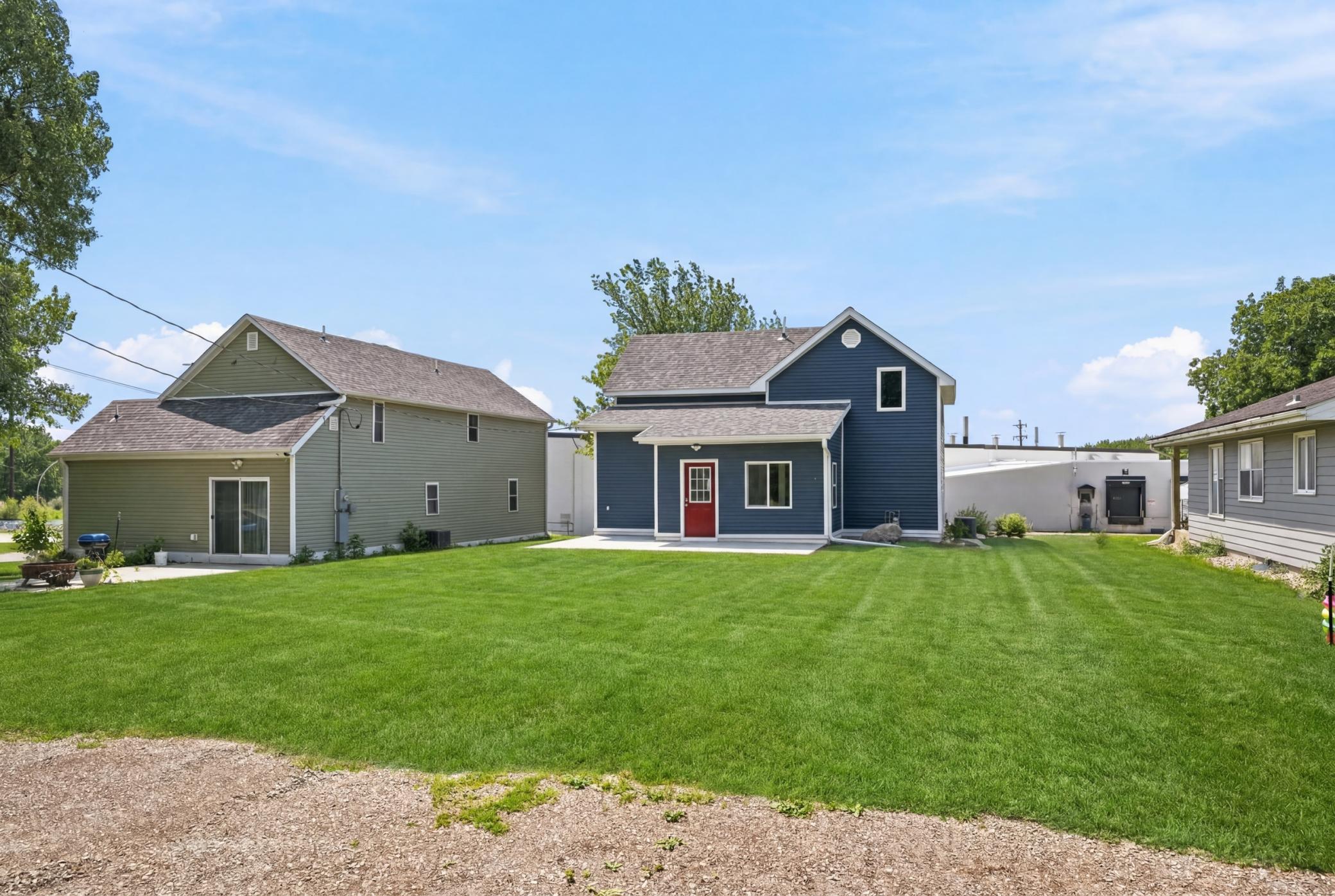main property photo 34