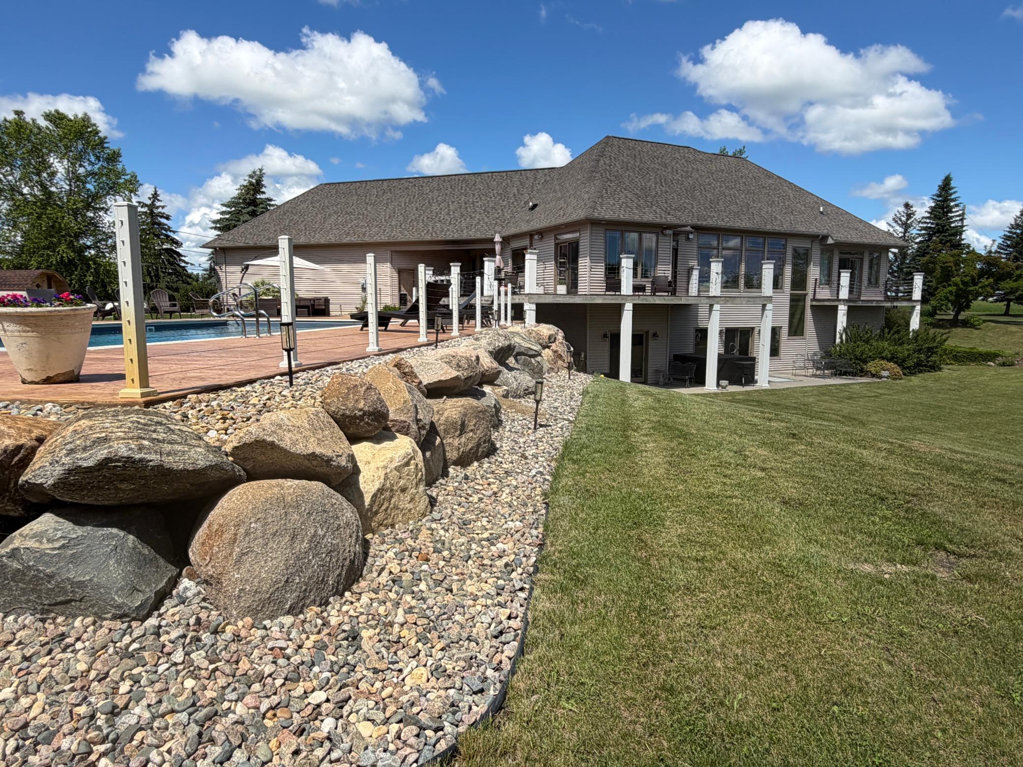 main property photo 101
