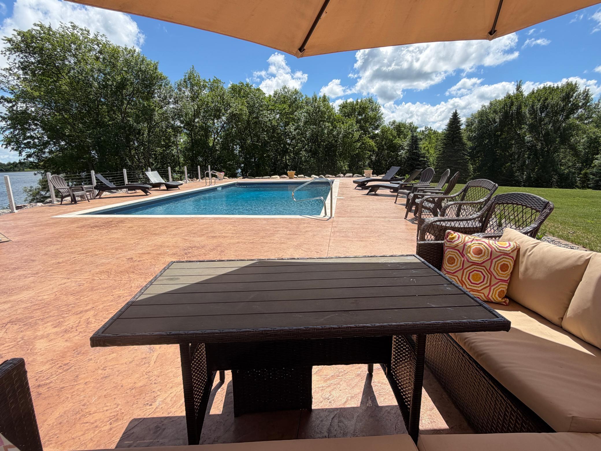 main property photo 99