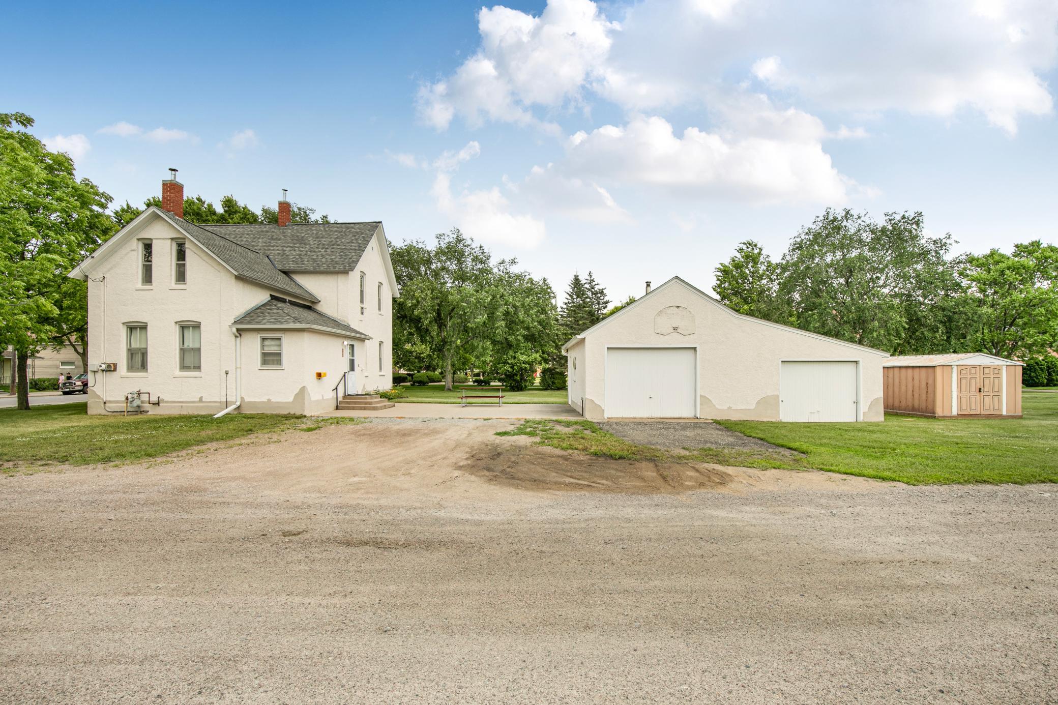 main property photo 24