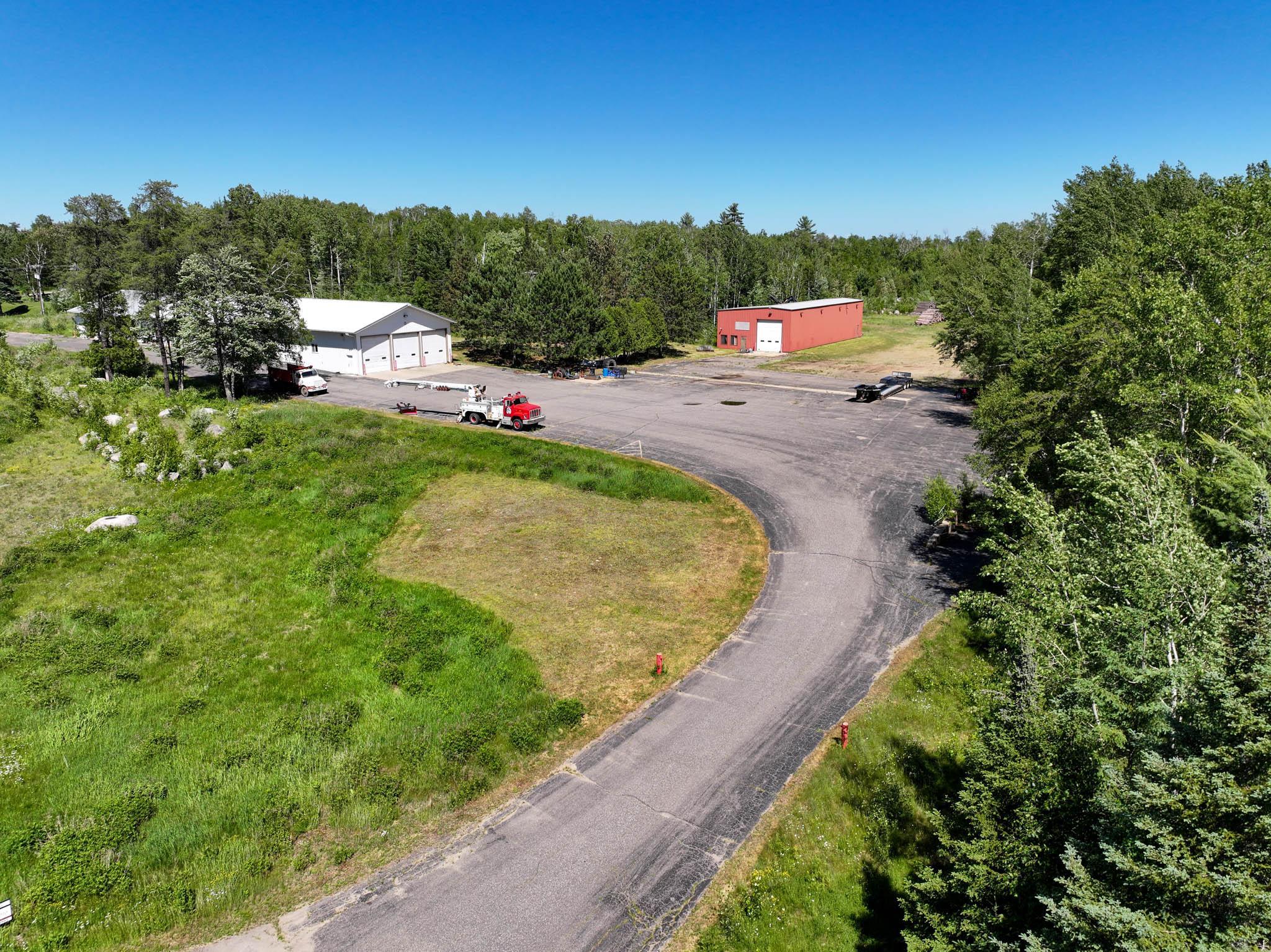 main property photo 13