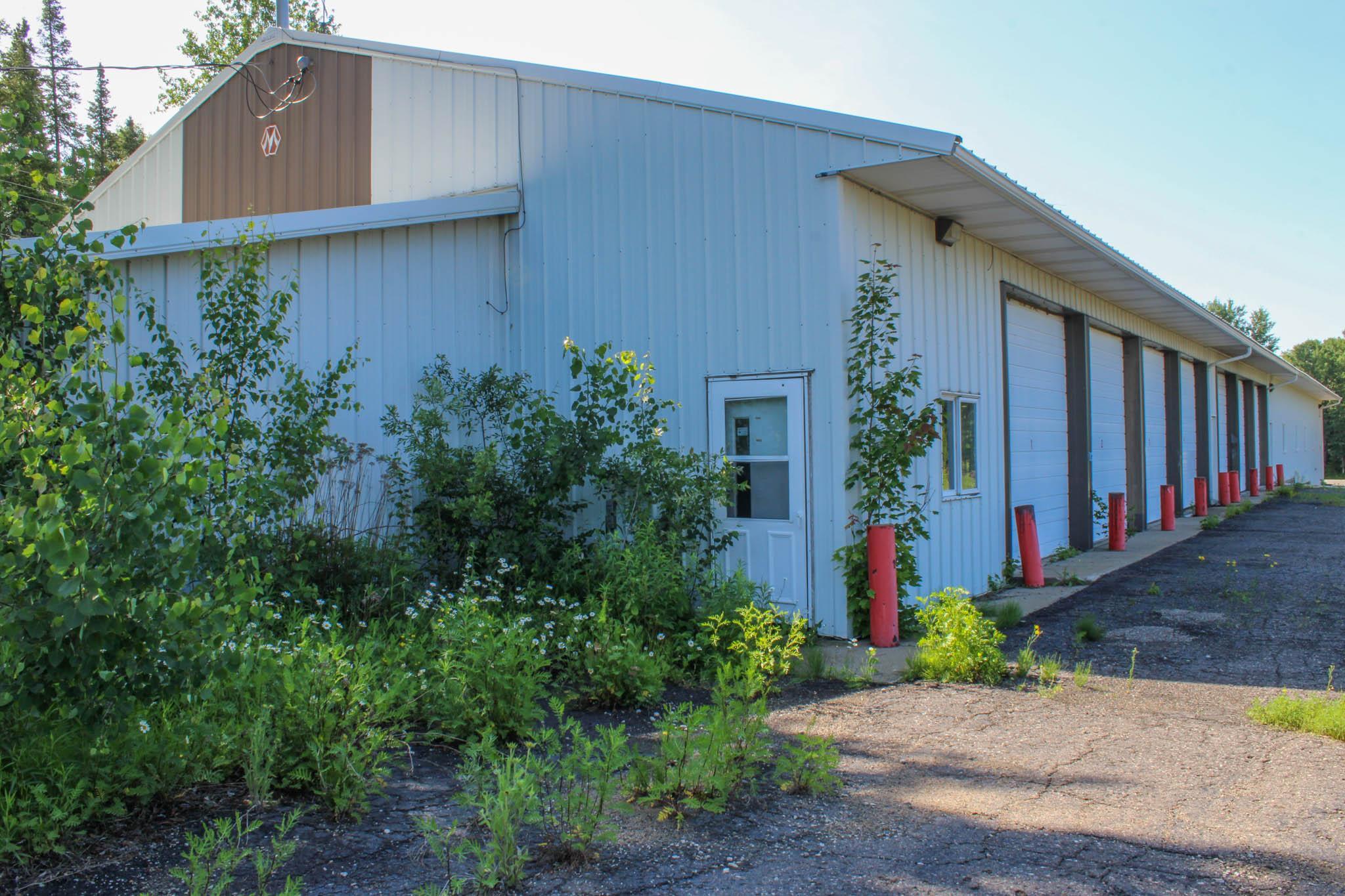 main property photo 23