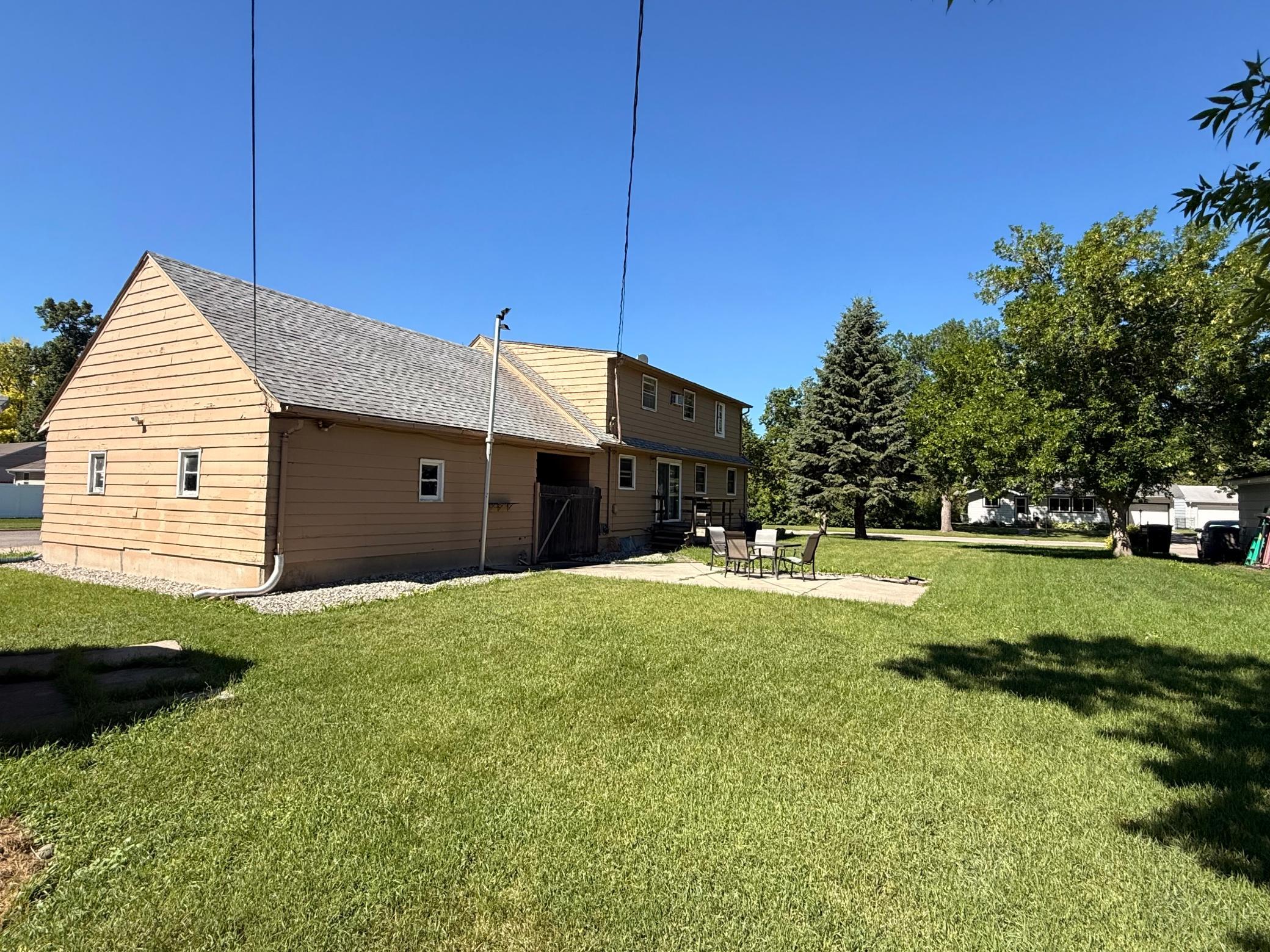 main property photo 4