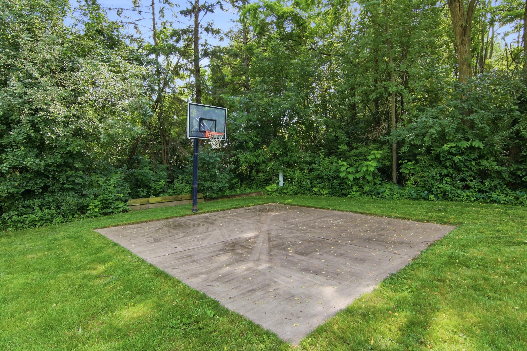 main property photo 29