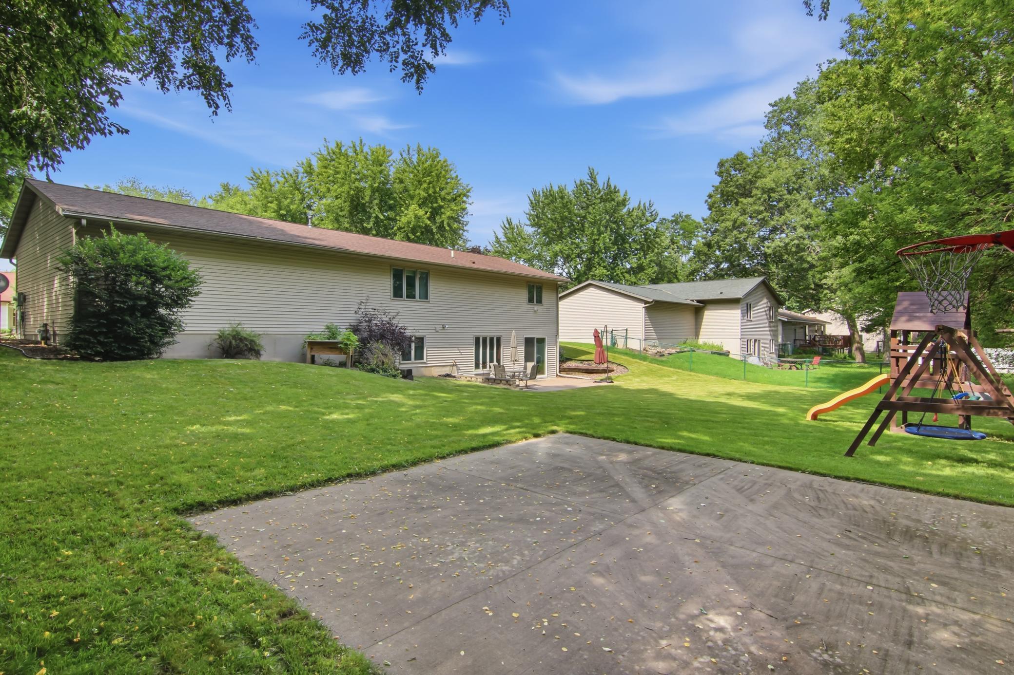 main property photo 31