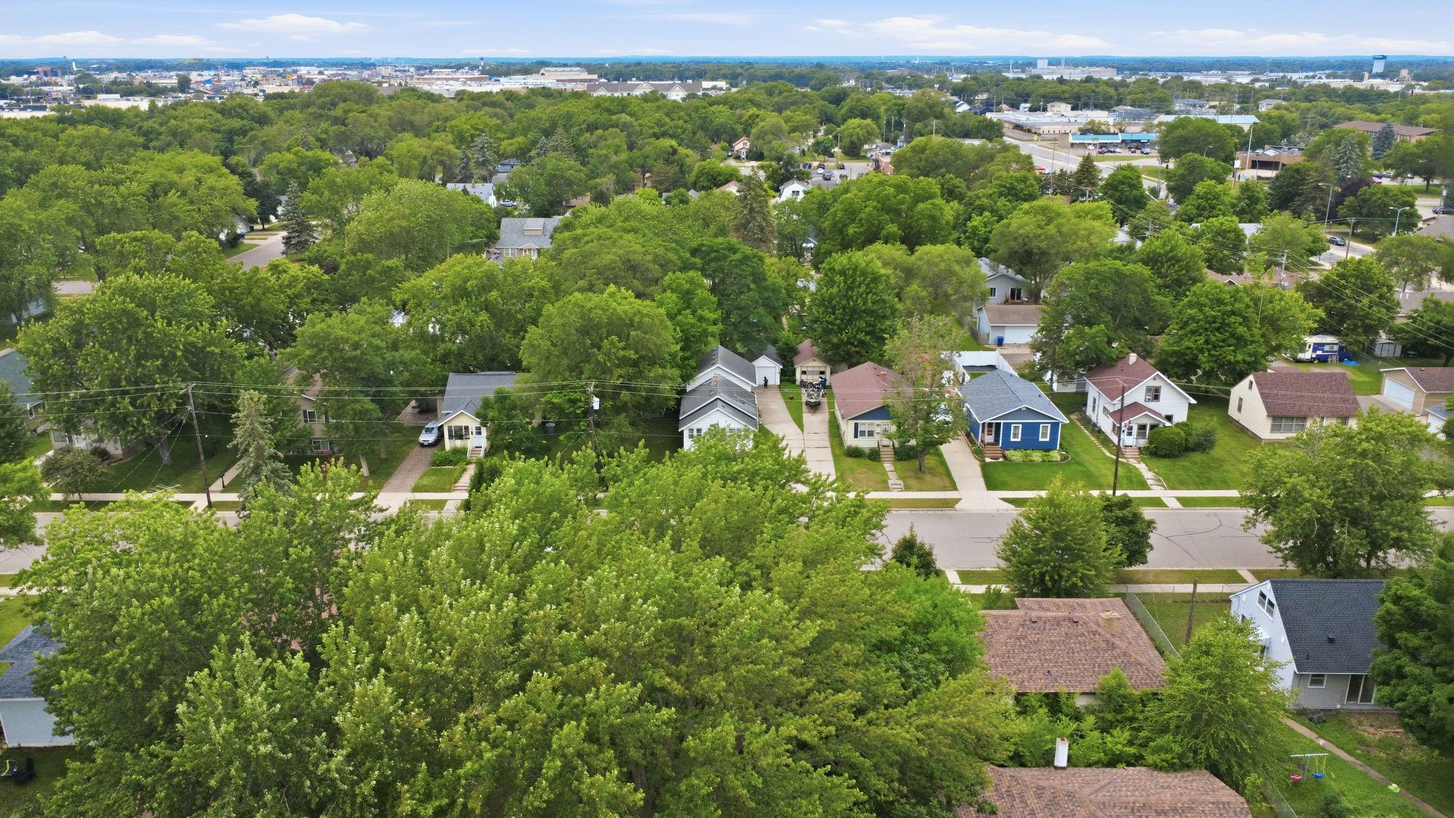 main property photo 39