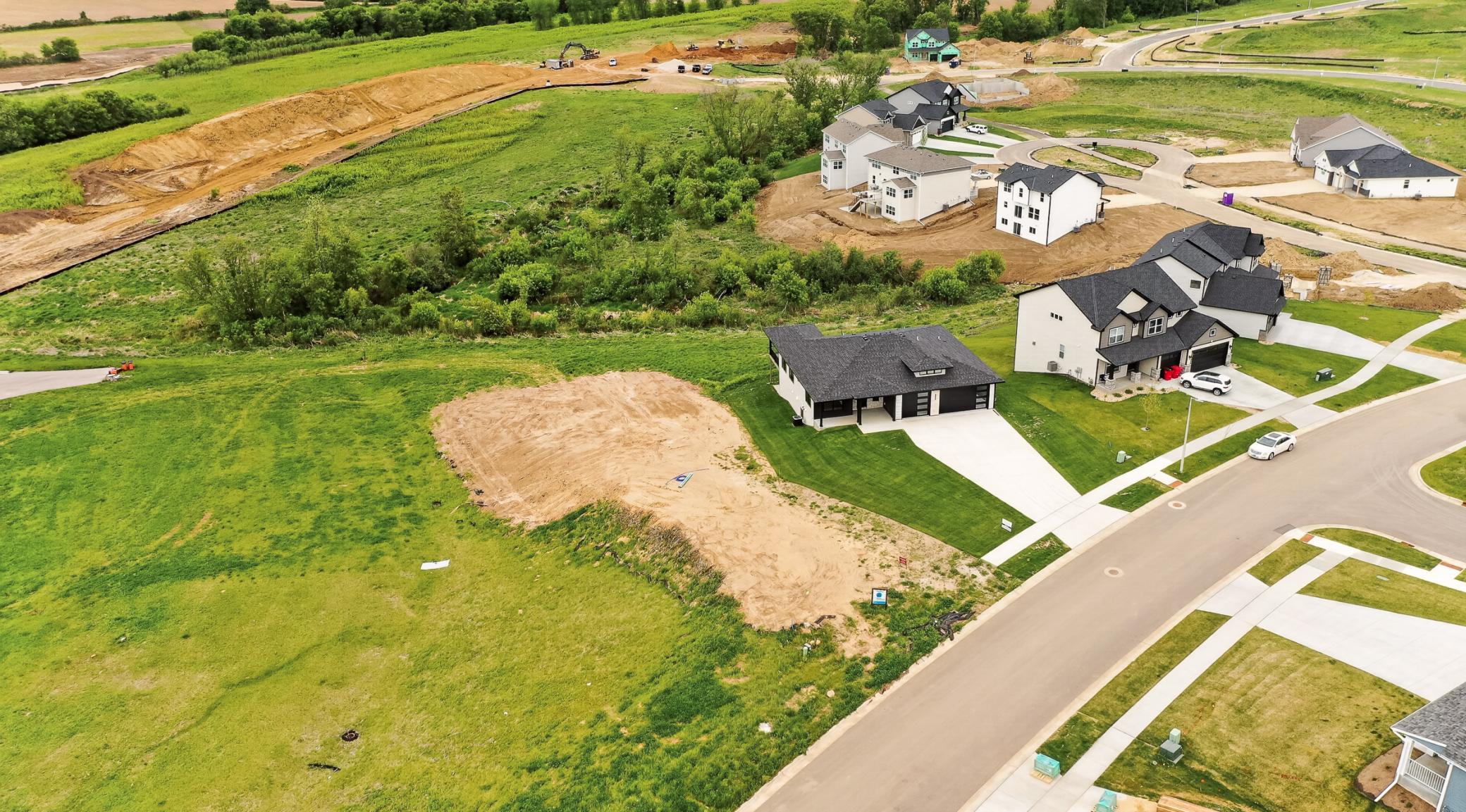 main property photo 8