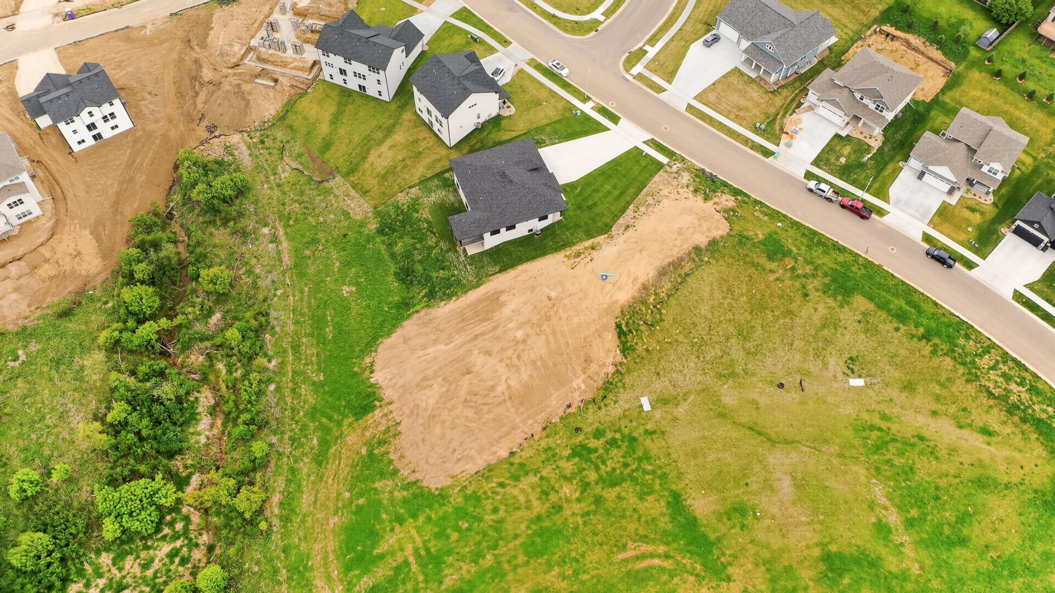 main property photo 9