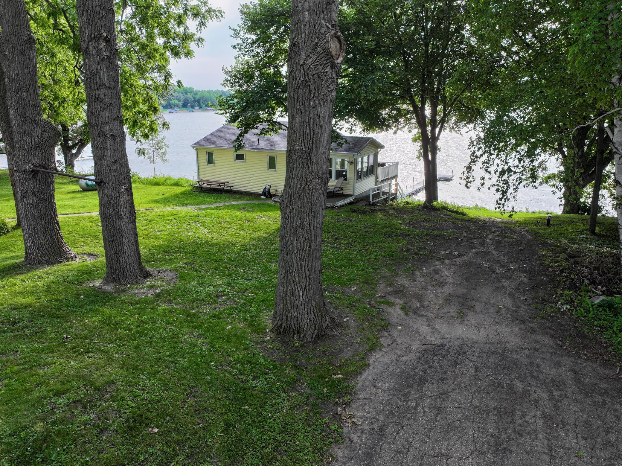 main property photo 3