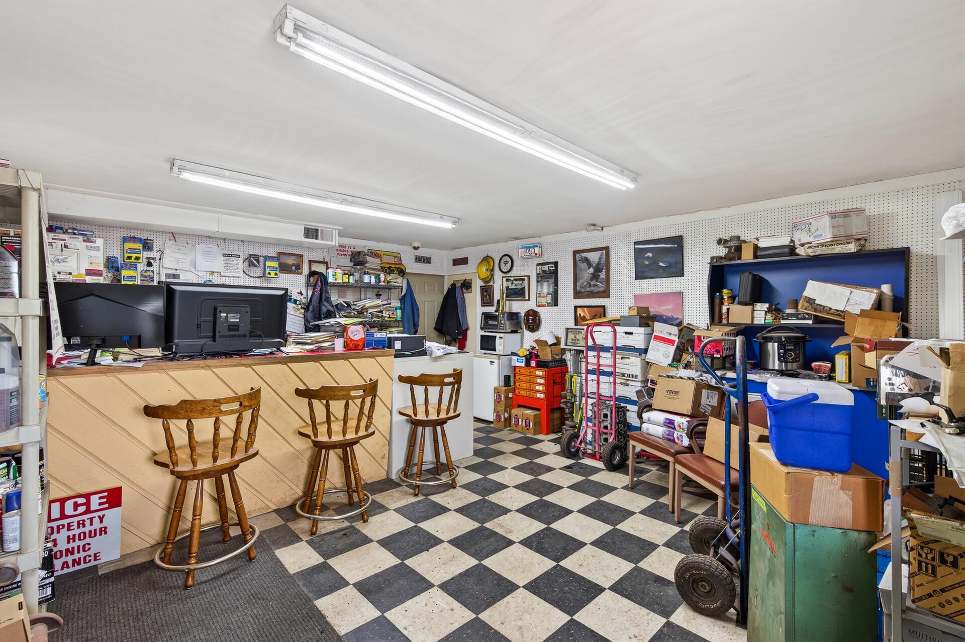 main property photo 5