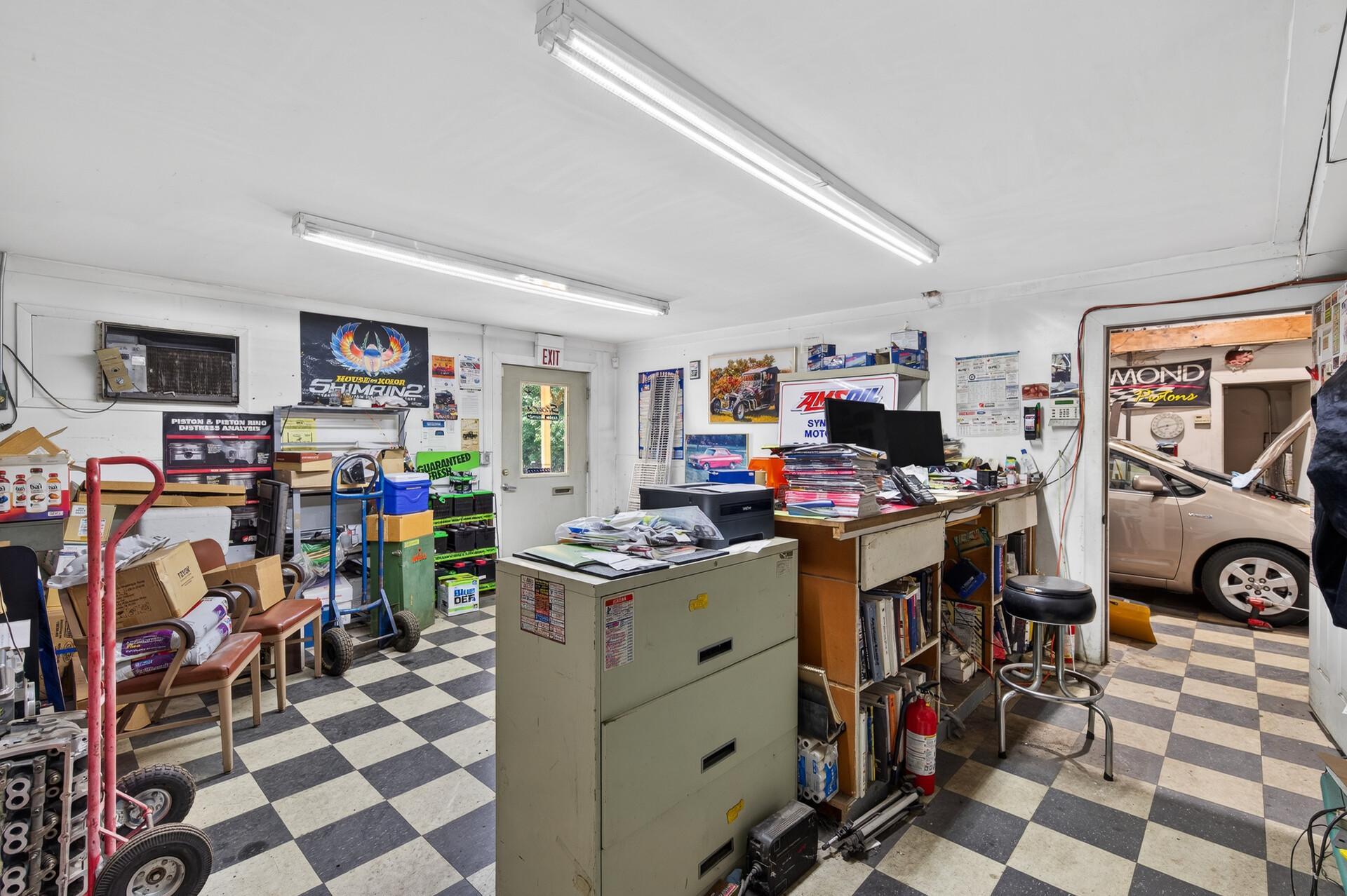 main property photo 6