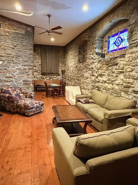 main property photo 12