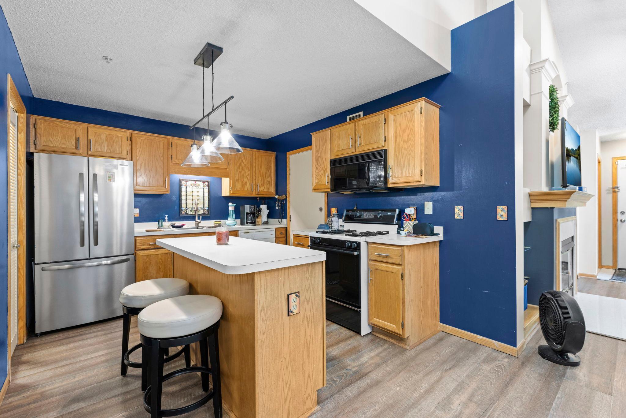 main property photo 8