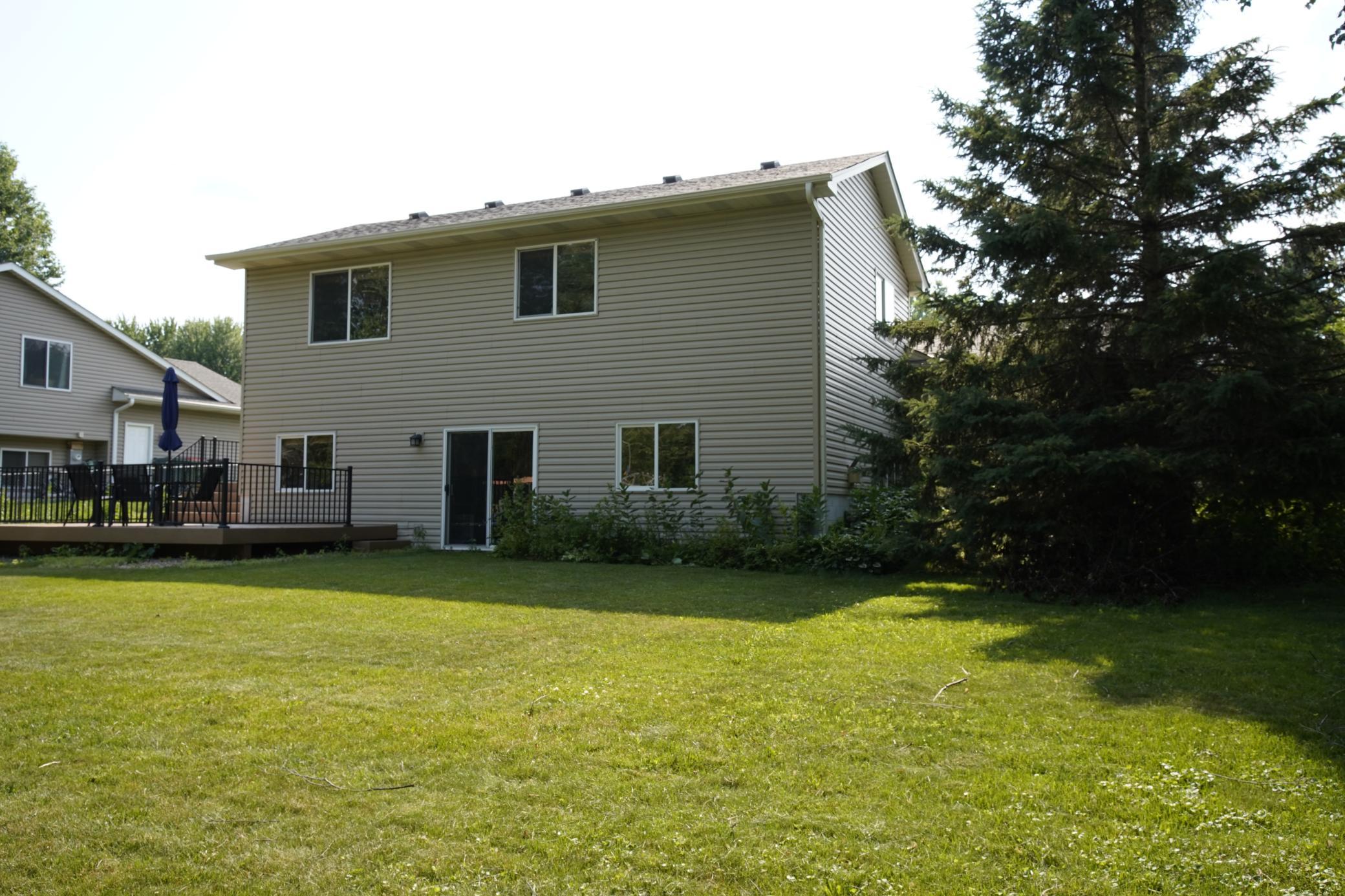 main property photo 5