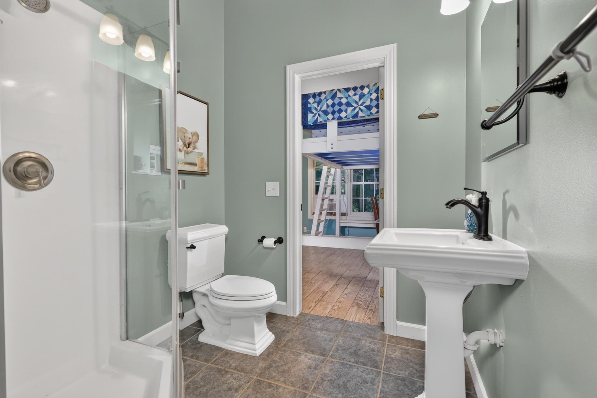 main property photo 45