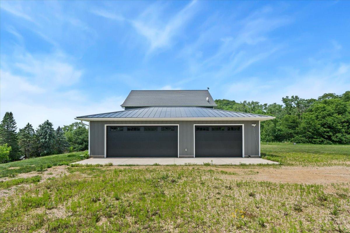 main property photo 74