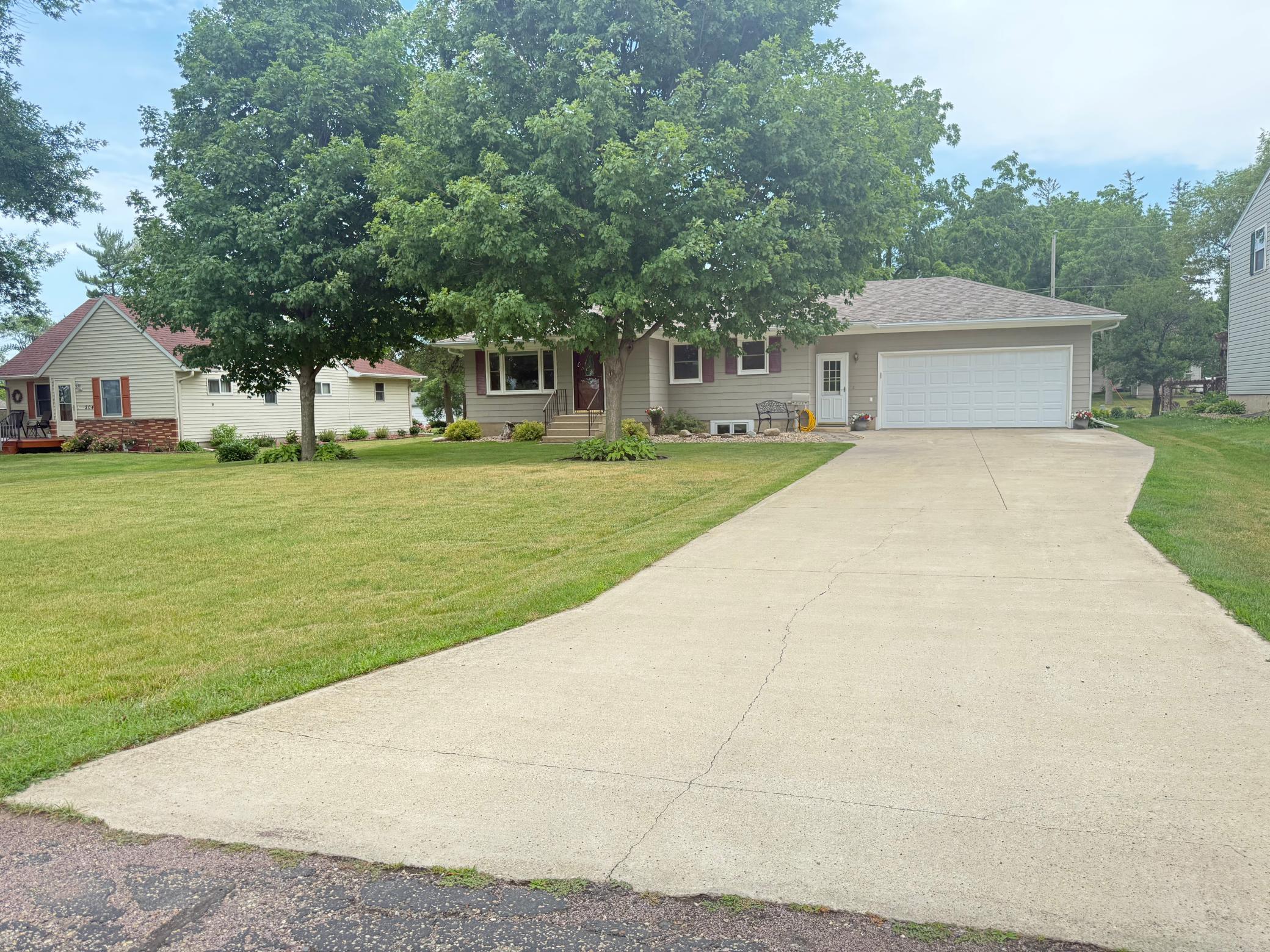 main property photo 39