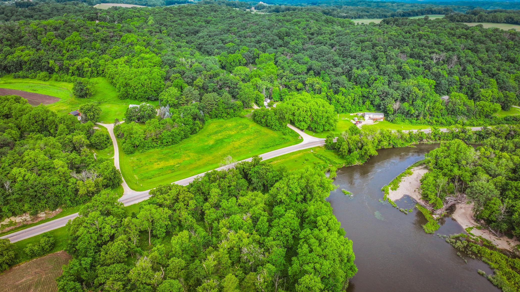 main property photo 4