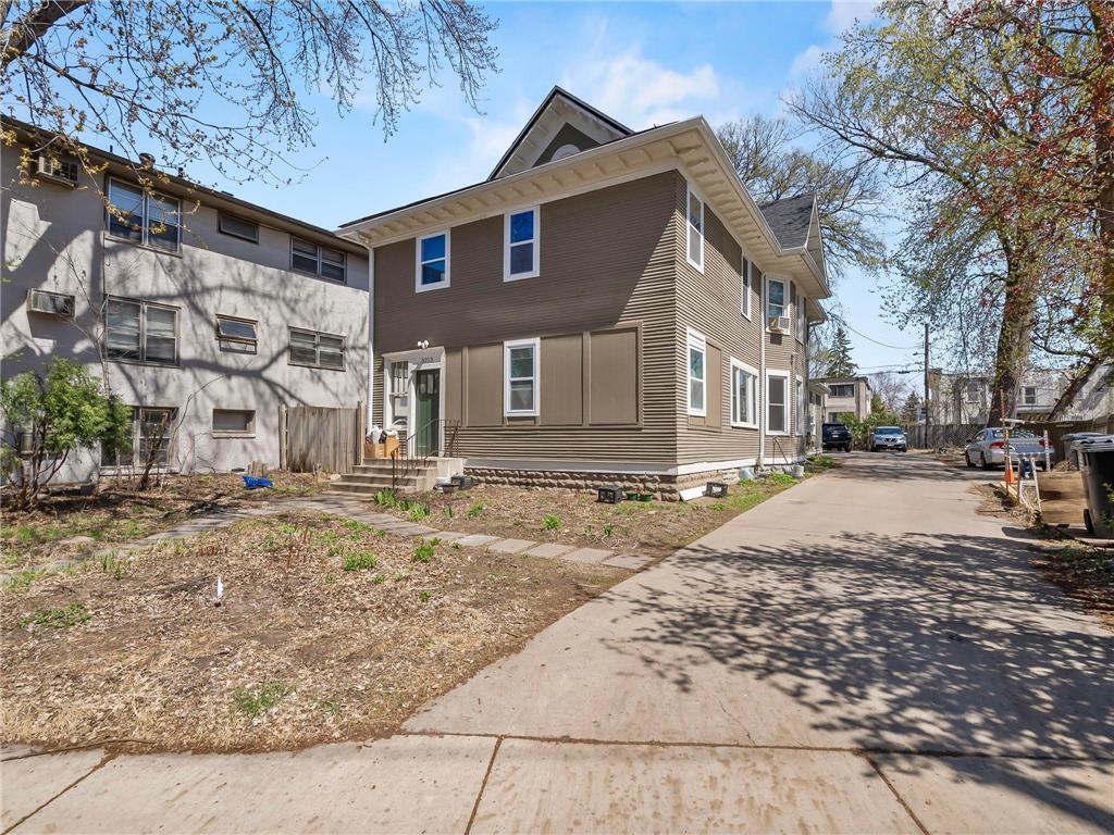 main property photo 27