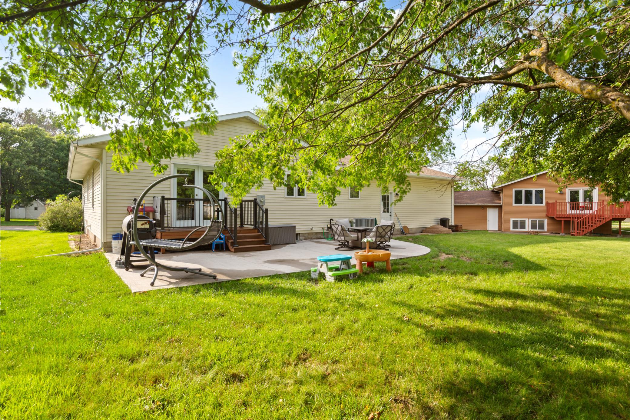 main property photo 25