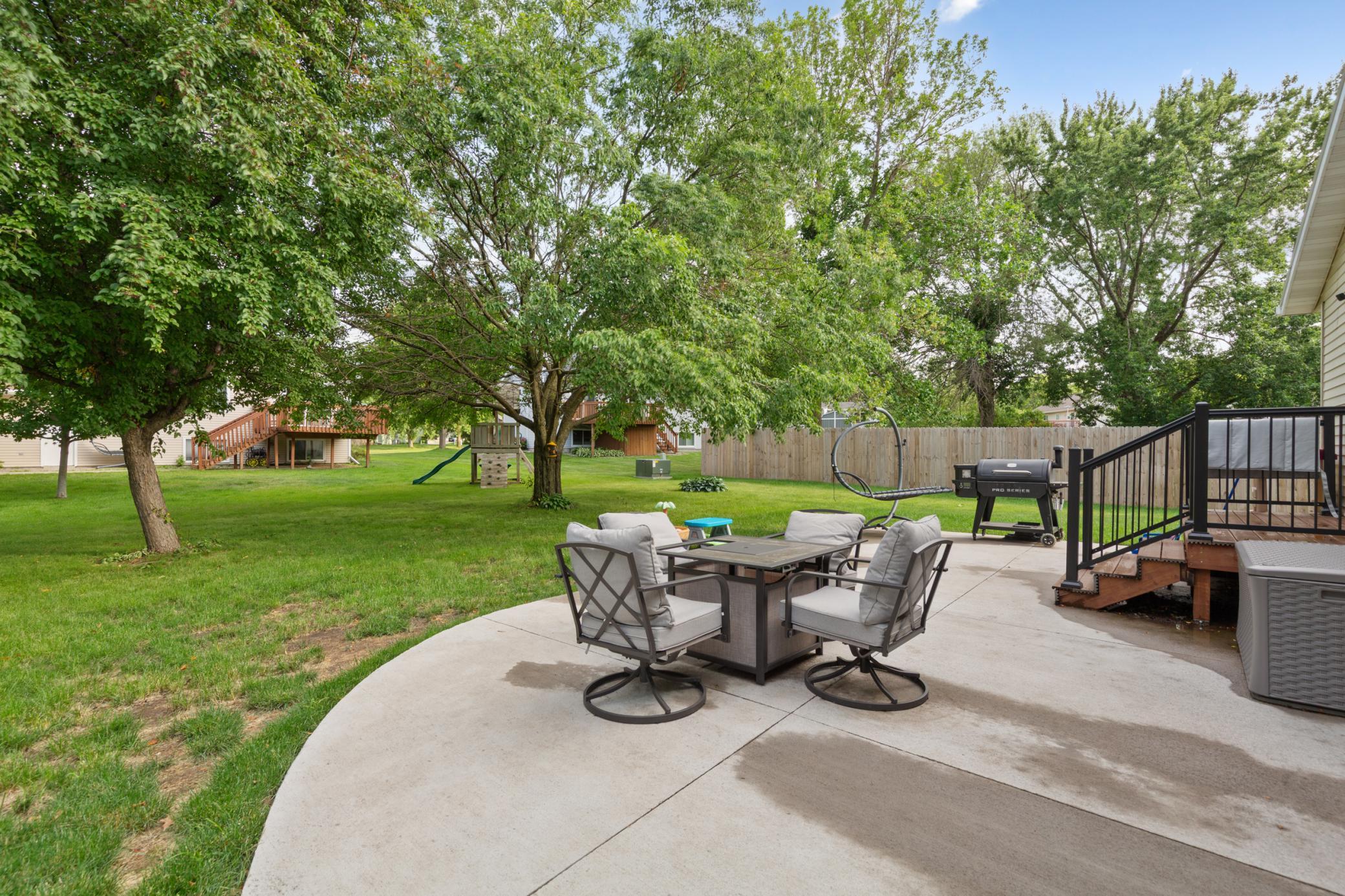 main property photo 8