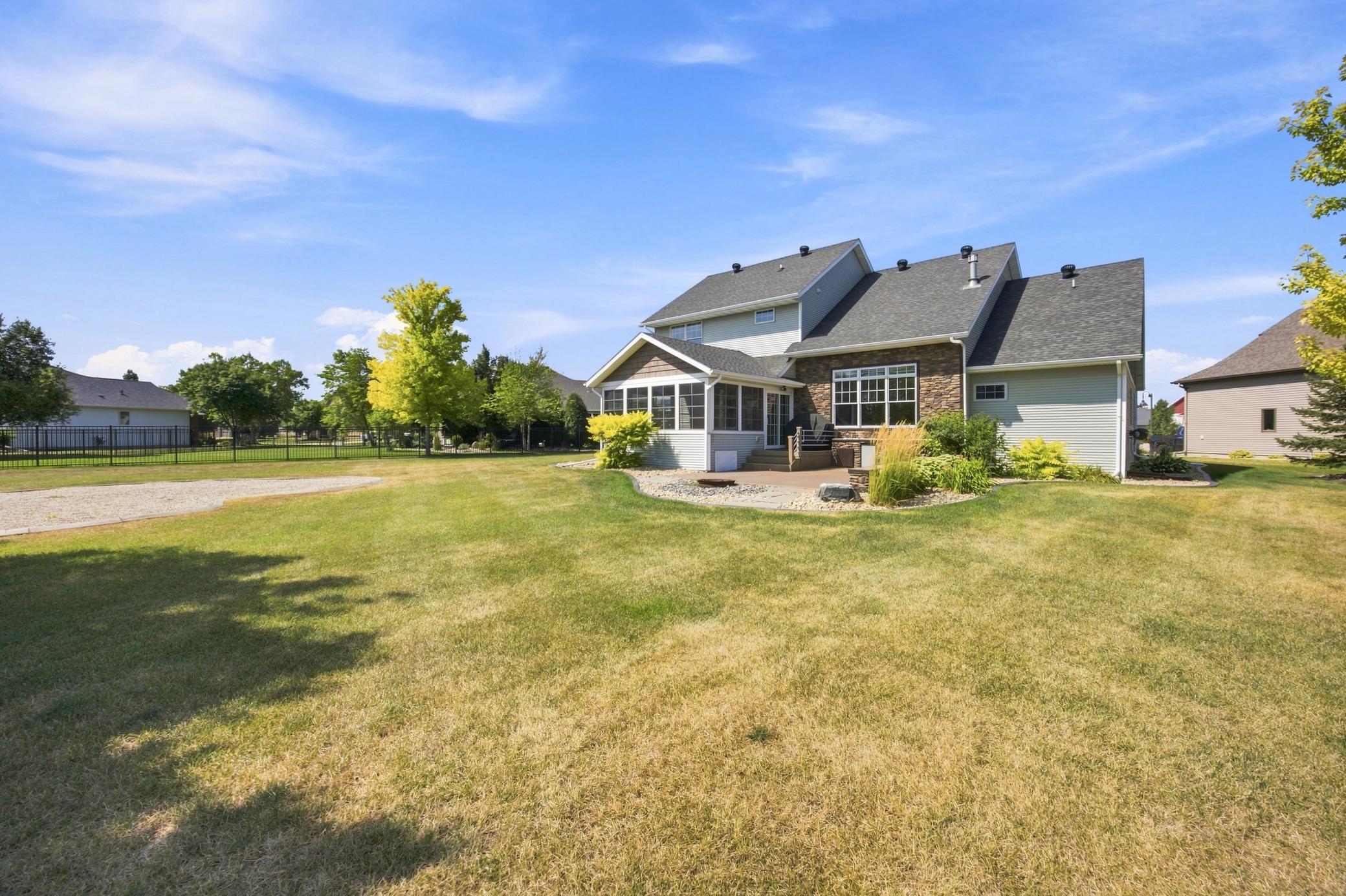 main property photo 45