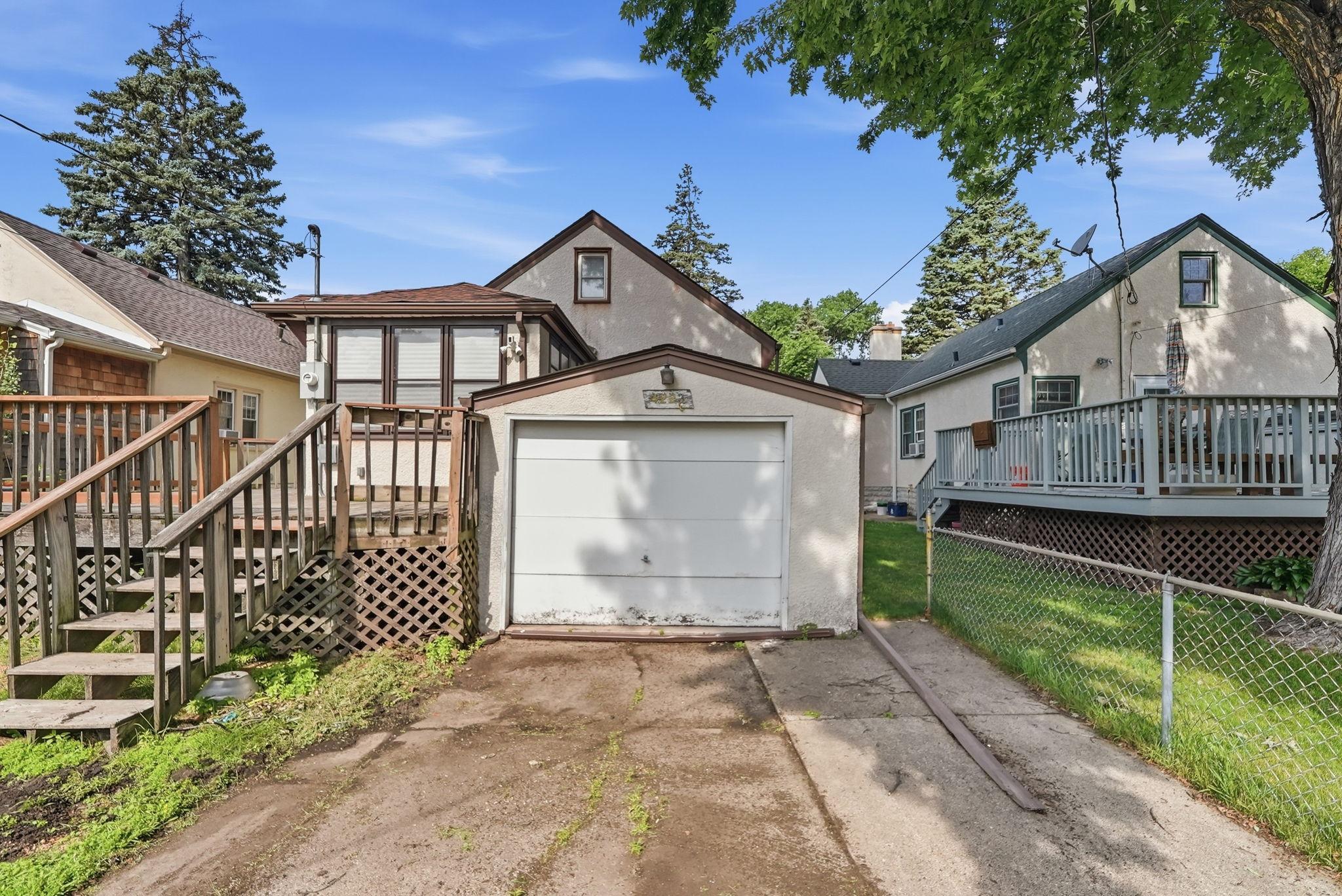 main property photo 29
