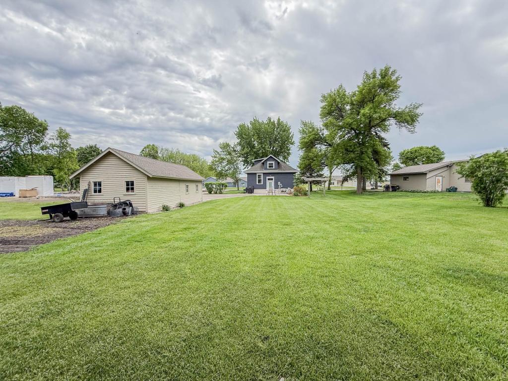main property photo 44